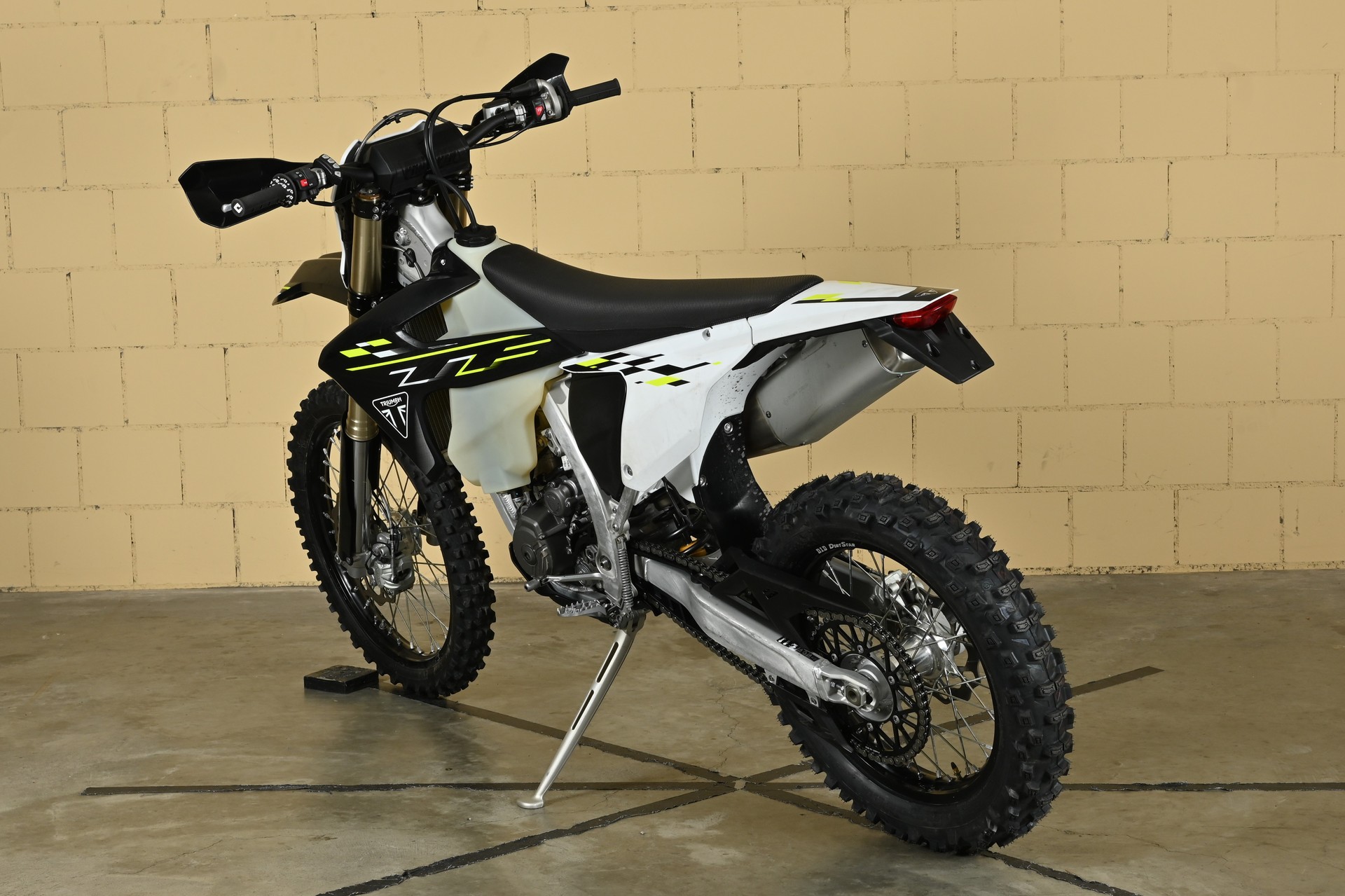 TRIUMPH Enduro TF 450 E-image-4