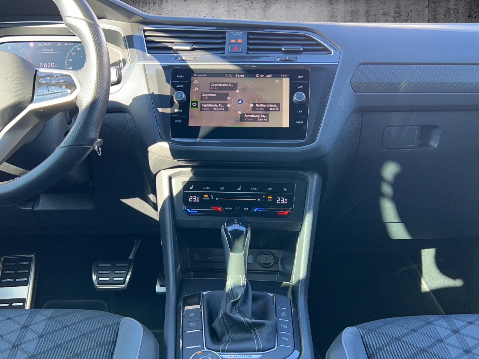 VW Tiguan 2.0 TDI SCR R-Line 4Motion DSG-image-16