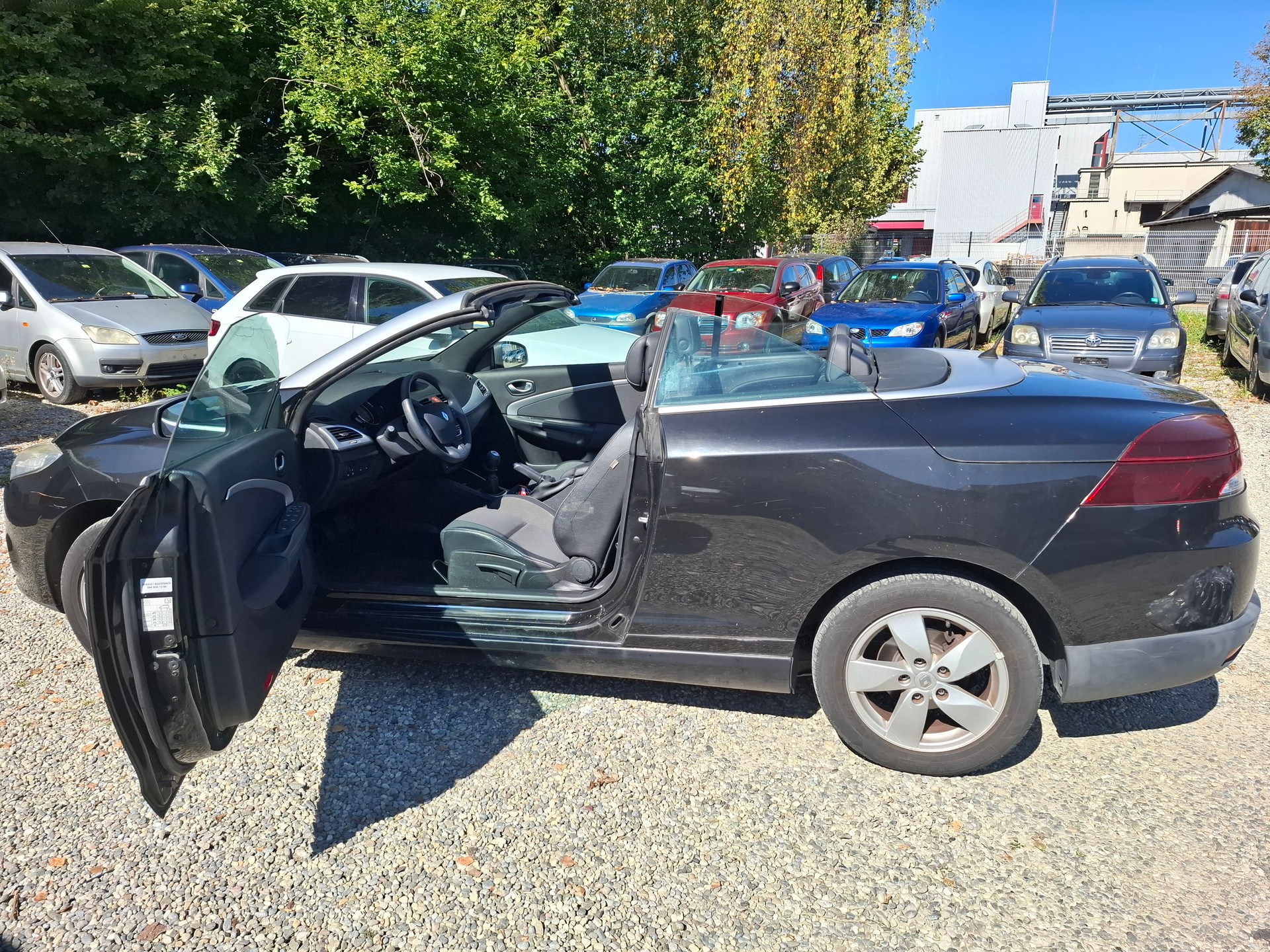 RENAULT Mégane CC 1.4 16V Turbo Dynamique-image-9
