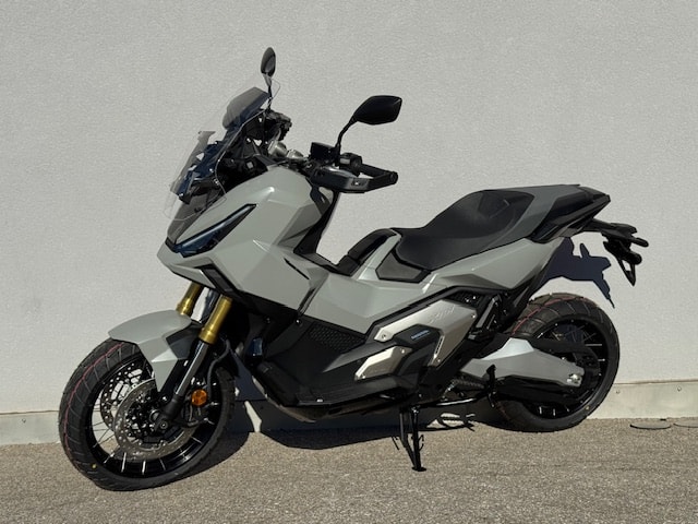 HONDA X-ADV 750-image-1