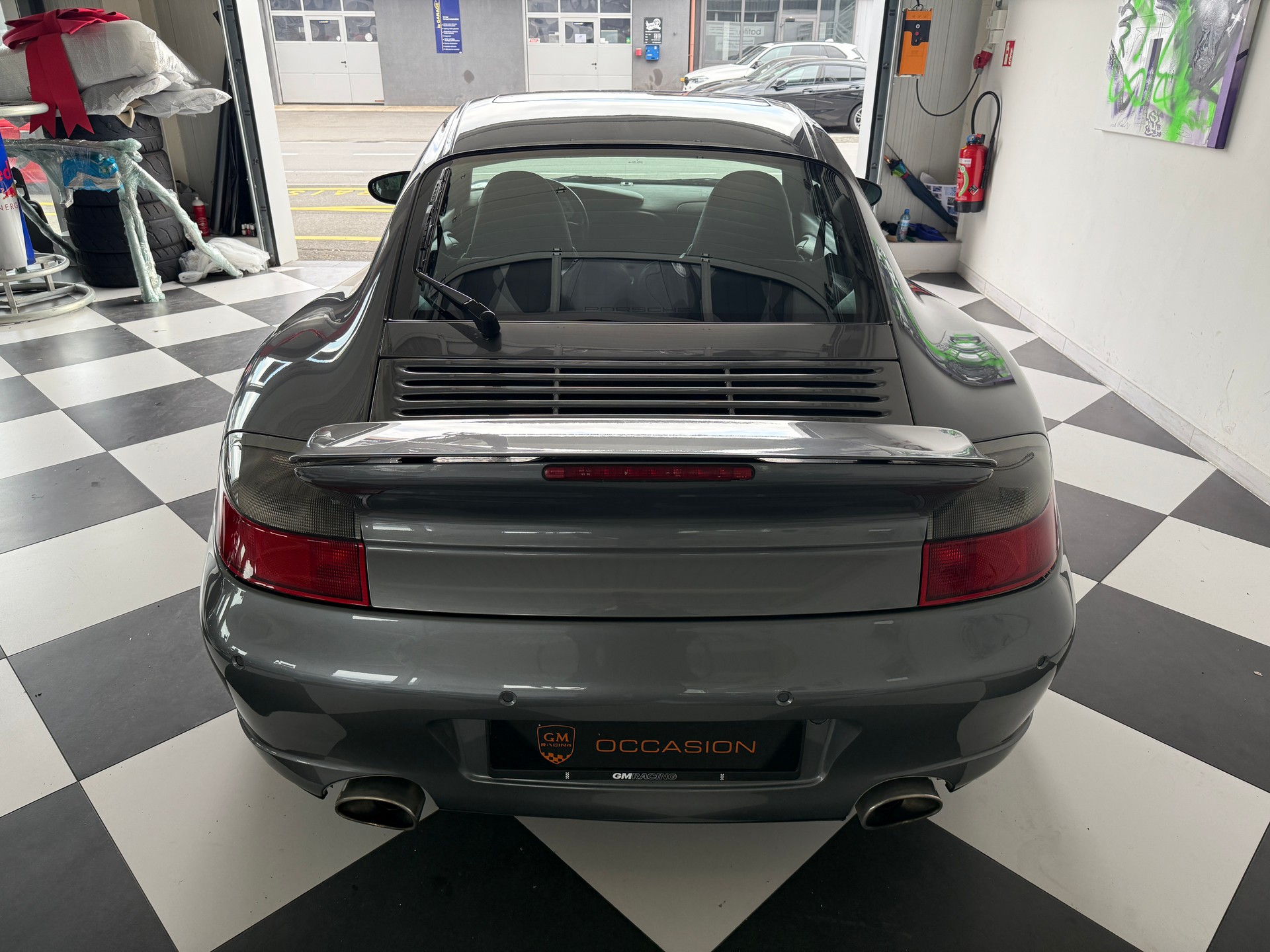 PORSCHE 911 Turbo-image-5
