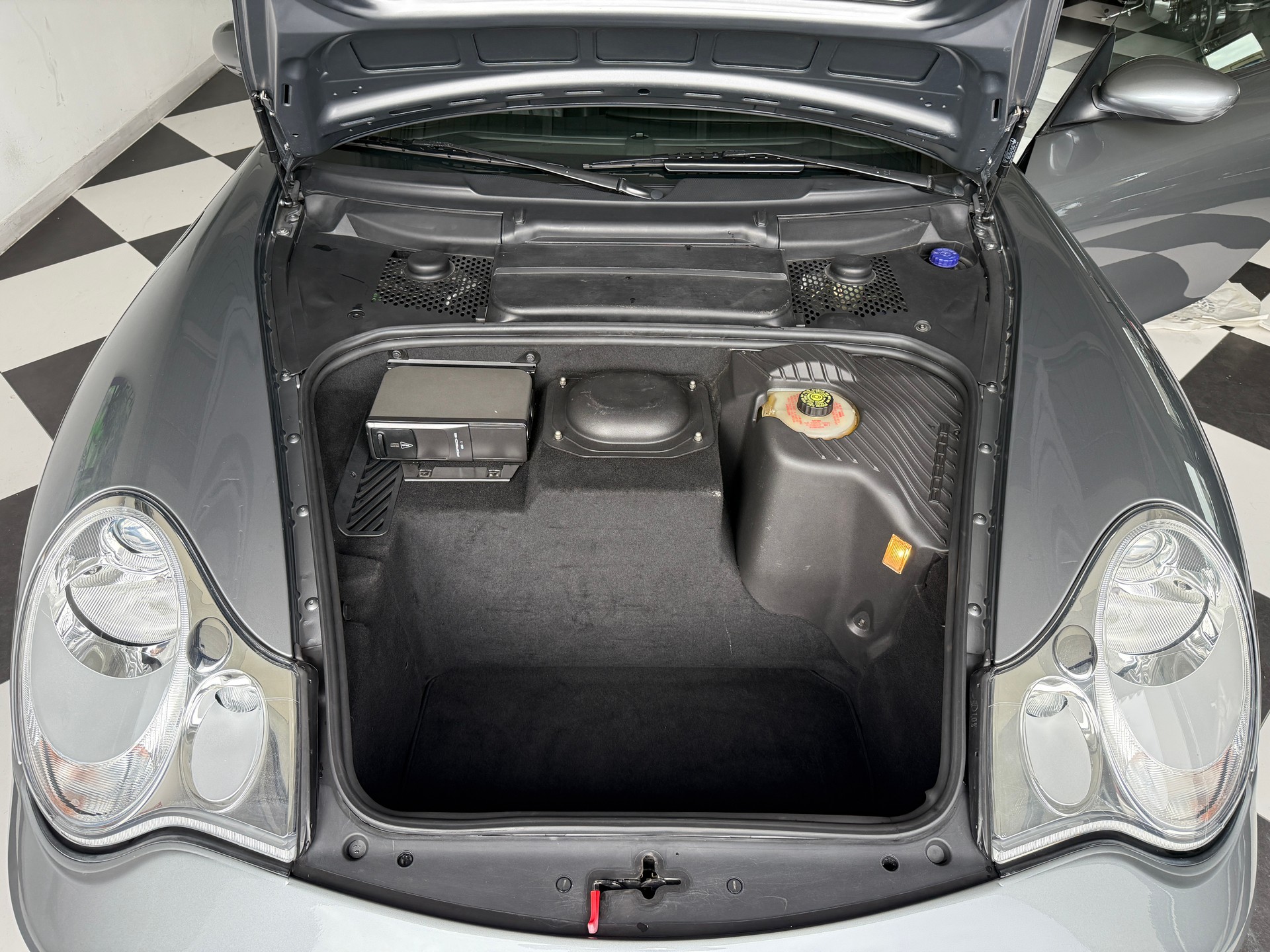PORSCHE 911 Turbo-image-13