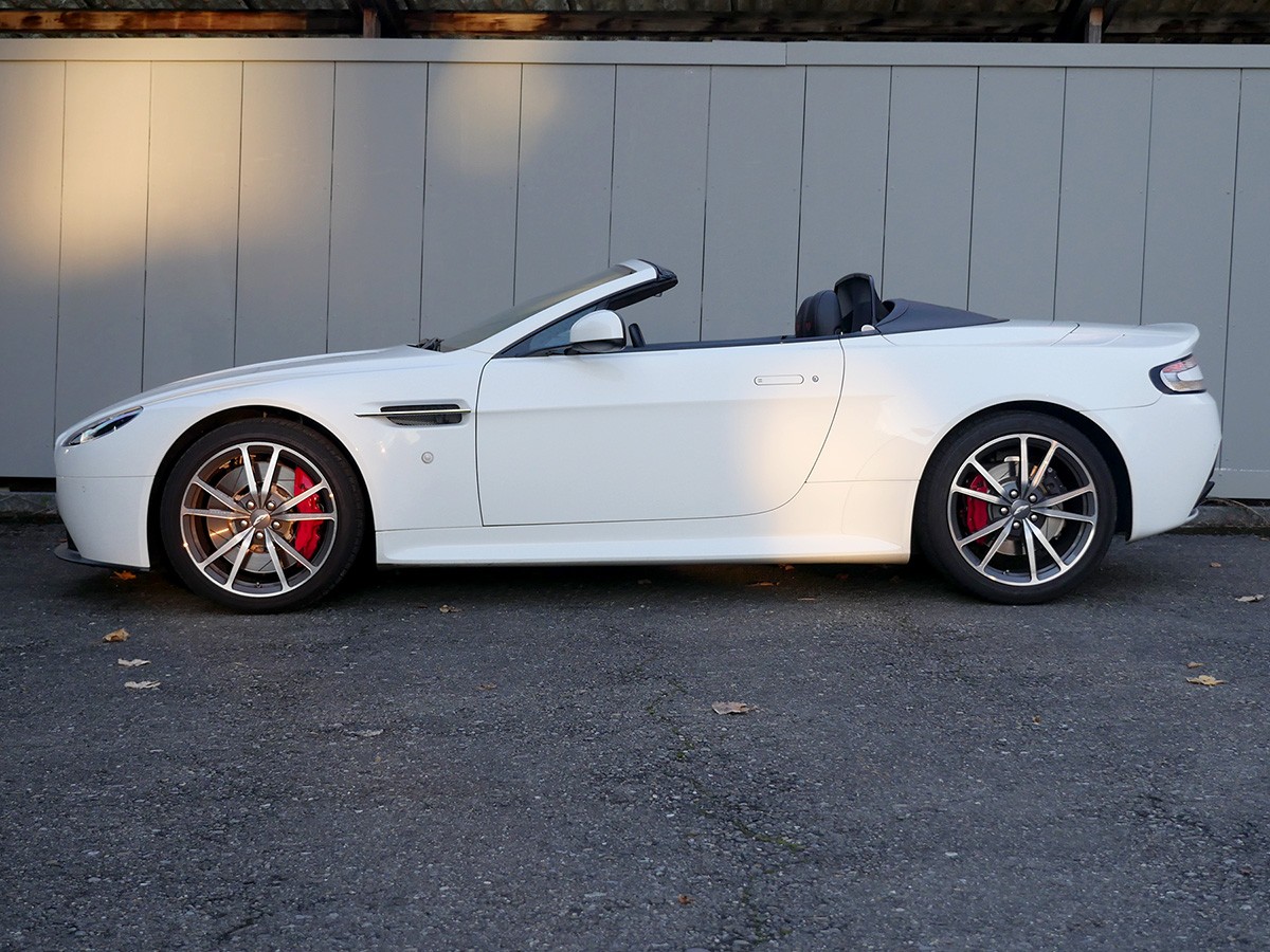 ASTON MARTIN V8 Vantage 4.7 N430 Sportshift