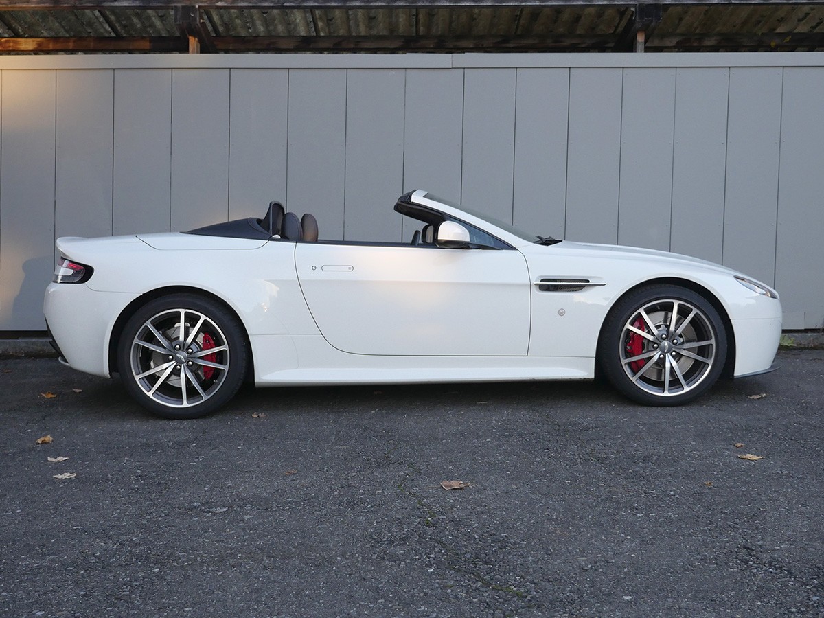 ASTON MARTIN V8 Vantage 4.7 N430 Sportshift-image-4