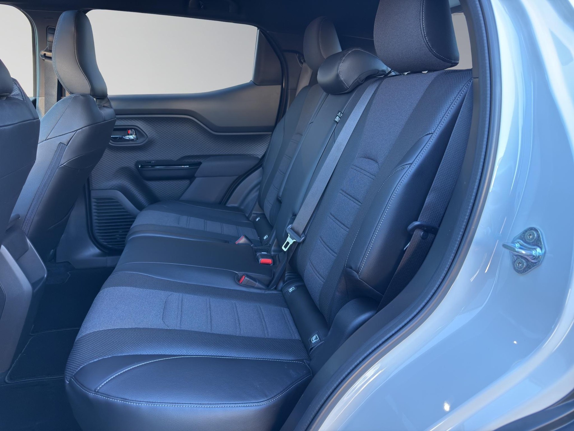 SUZUKI e Vitara Compact Top 4x4-image-14