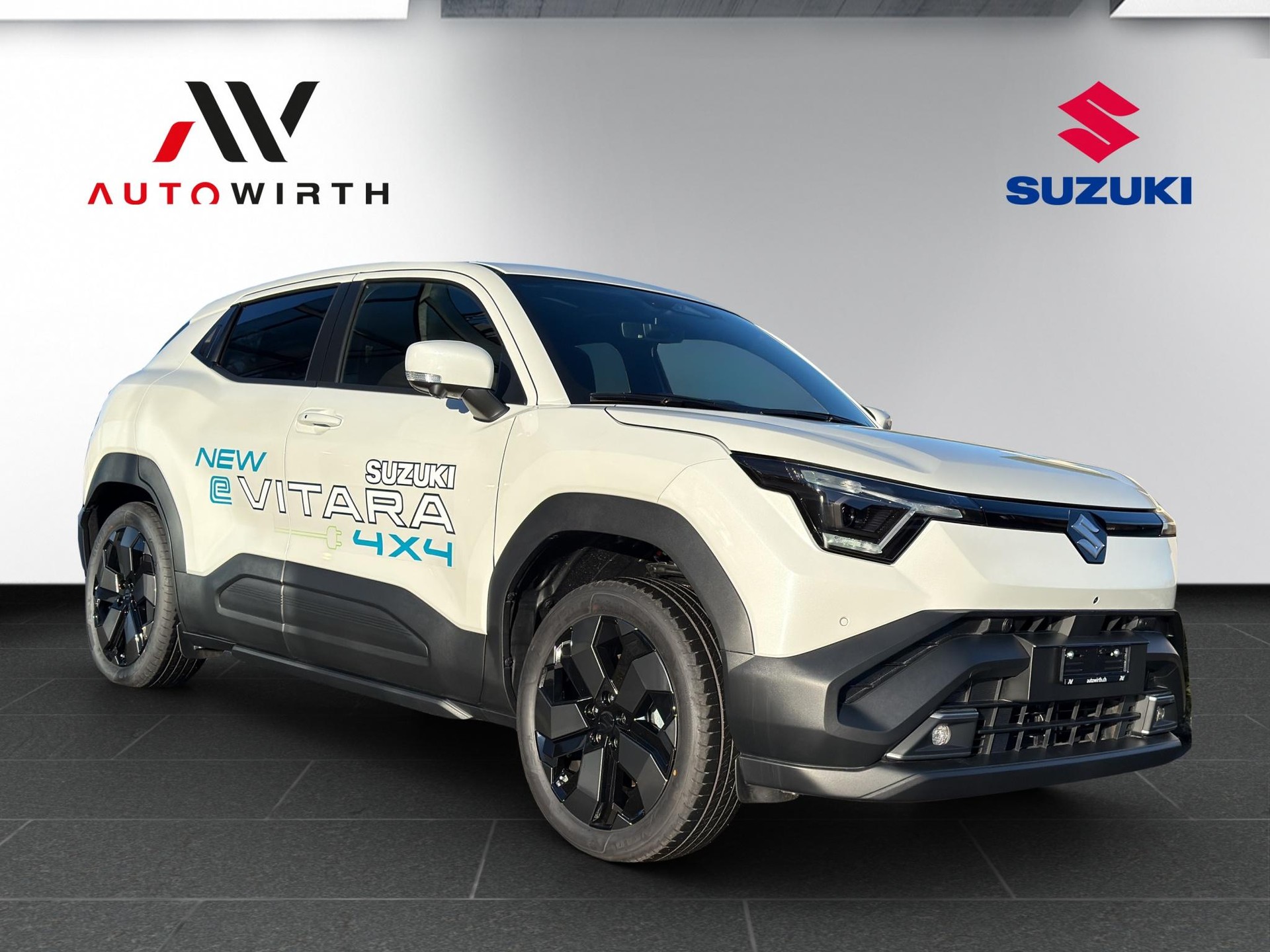 SUZUKI e Vitara Compact Top 4x4-image-2