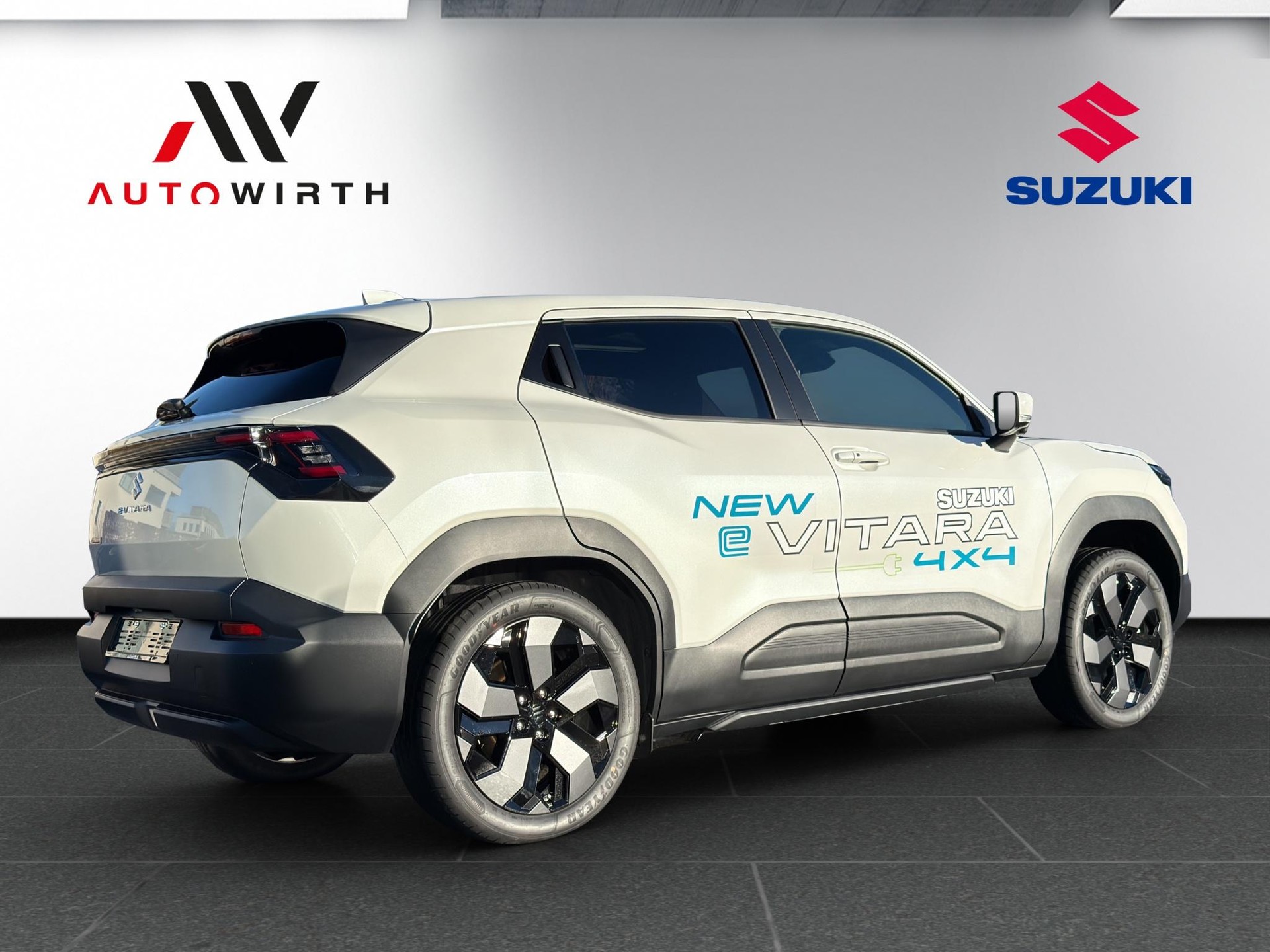 SUZUKI e Vitara Compact Top 4x4-image-4