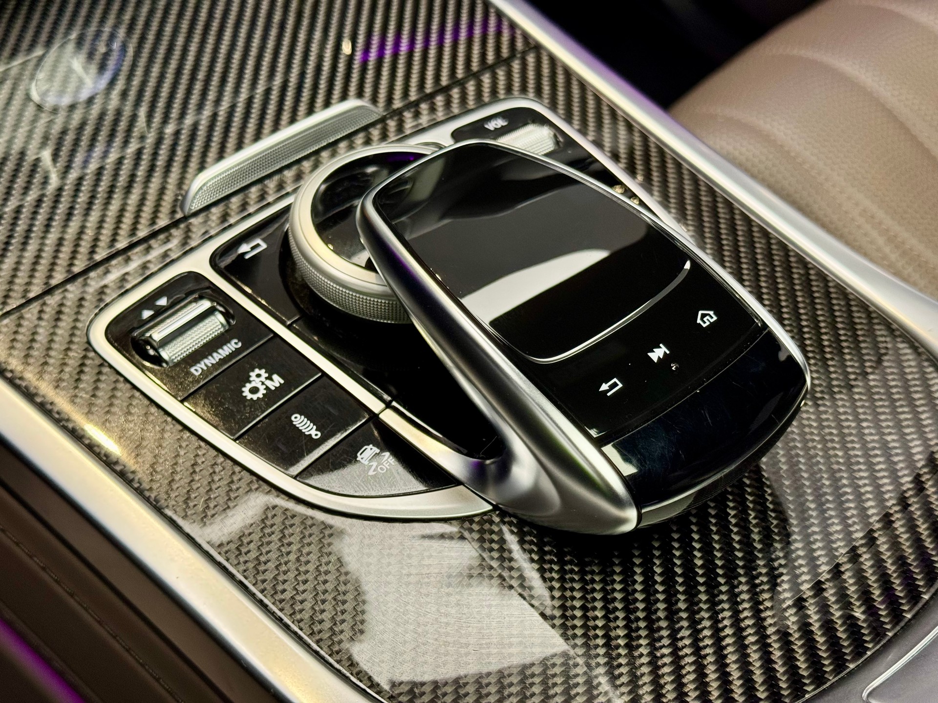 MERCEDES-BENZ G 63 AMG Speedshift Plus G-Tronic-image-16