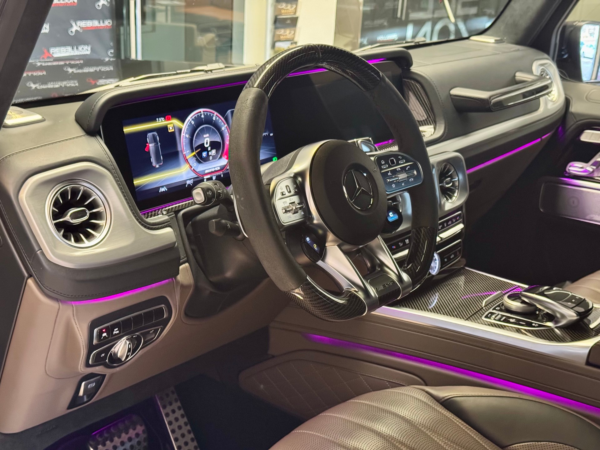 MERCEDES-BENZ G 63 AMG Speedshift Plus G-Tronic-image-10