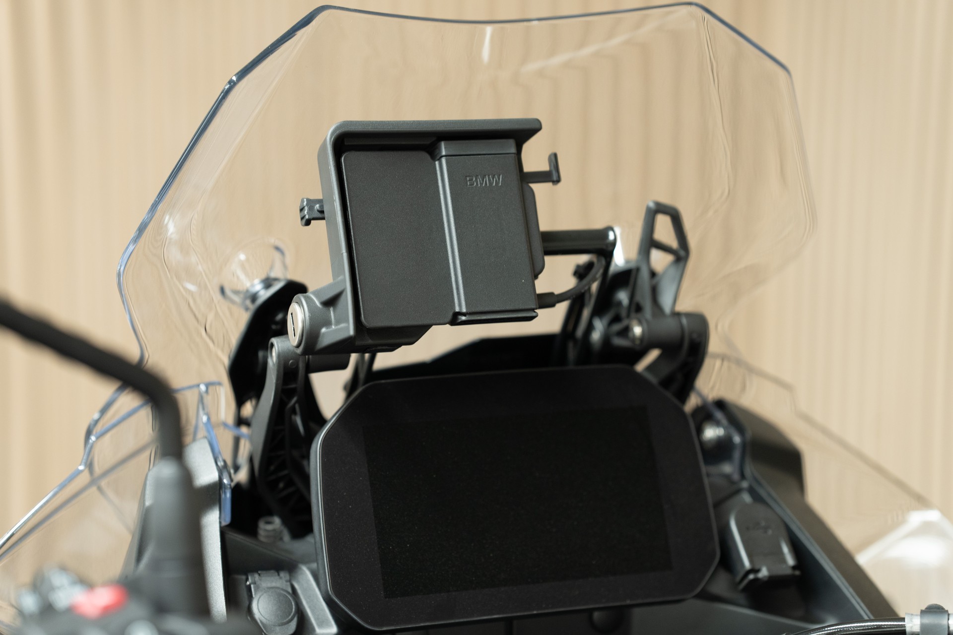 BMW F 900 GS Adventure-image-2