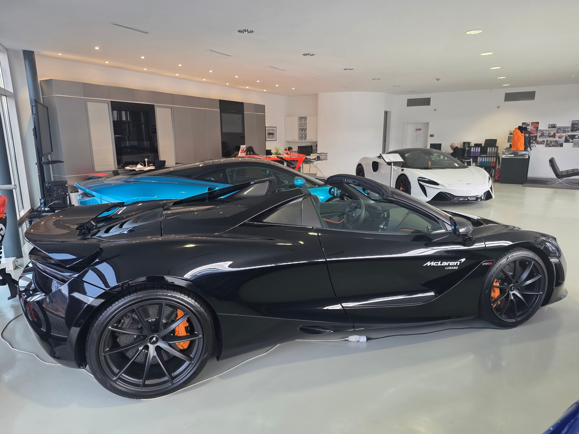 McLAREN 720S Spider Performance 4.0 V8 SSG-image-3