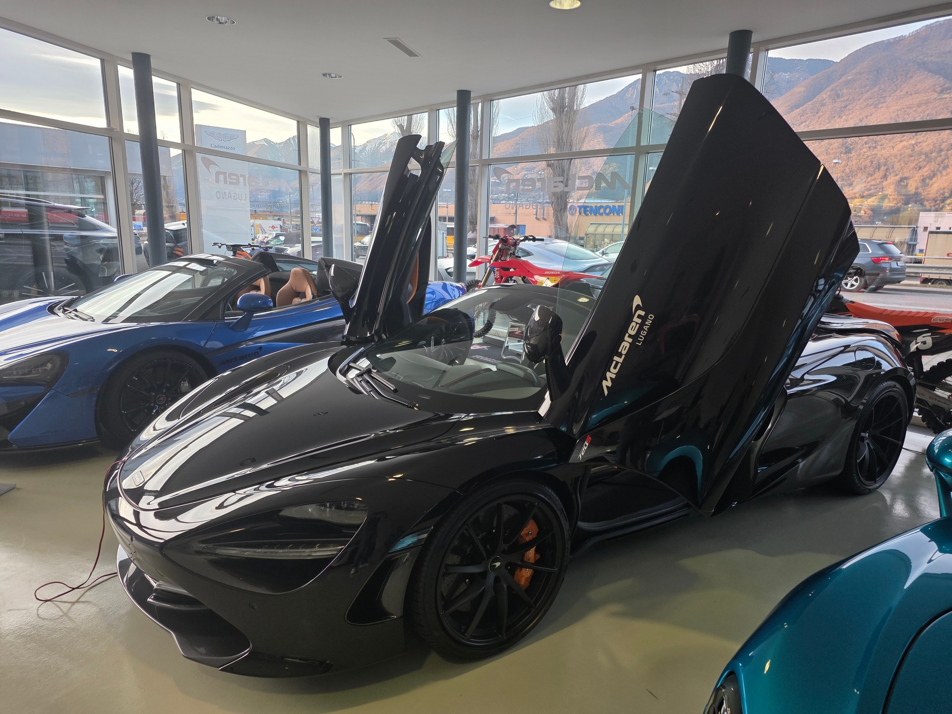 McLAREN 720S Spider Performance 4.0 V8 SSG-image-5