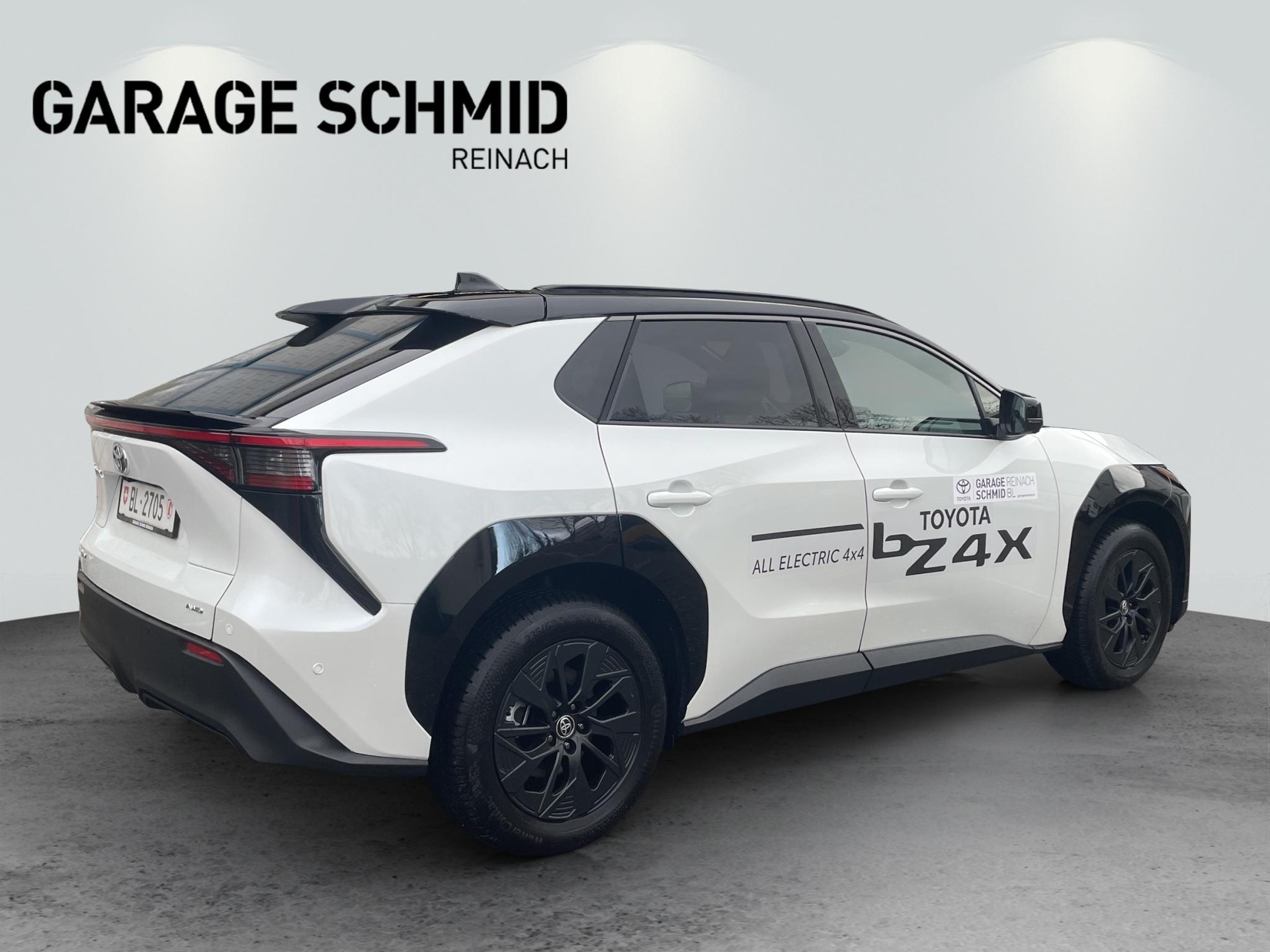 TOYOTA bZ4X Premium AWD-image-6