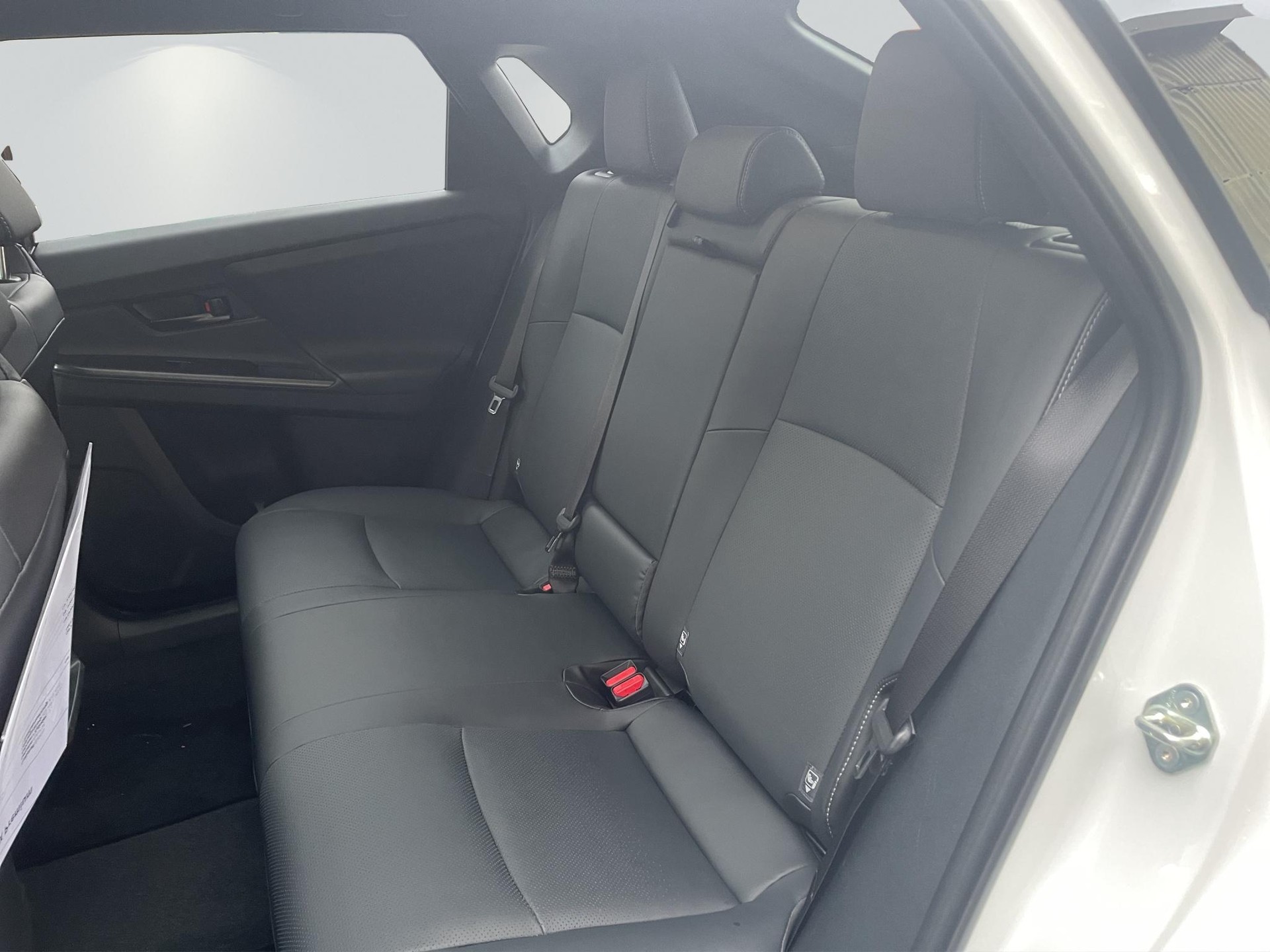 TOYOTA bZ4X Premium AWD-image-11