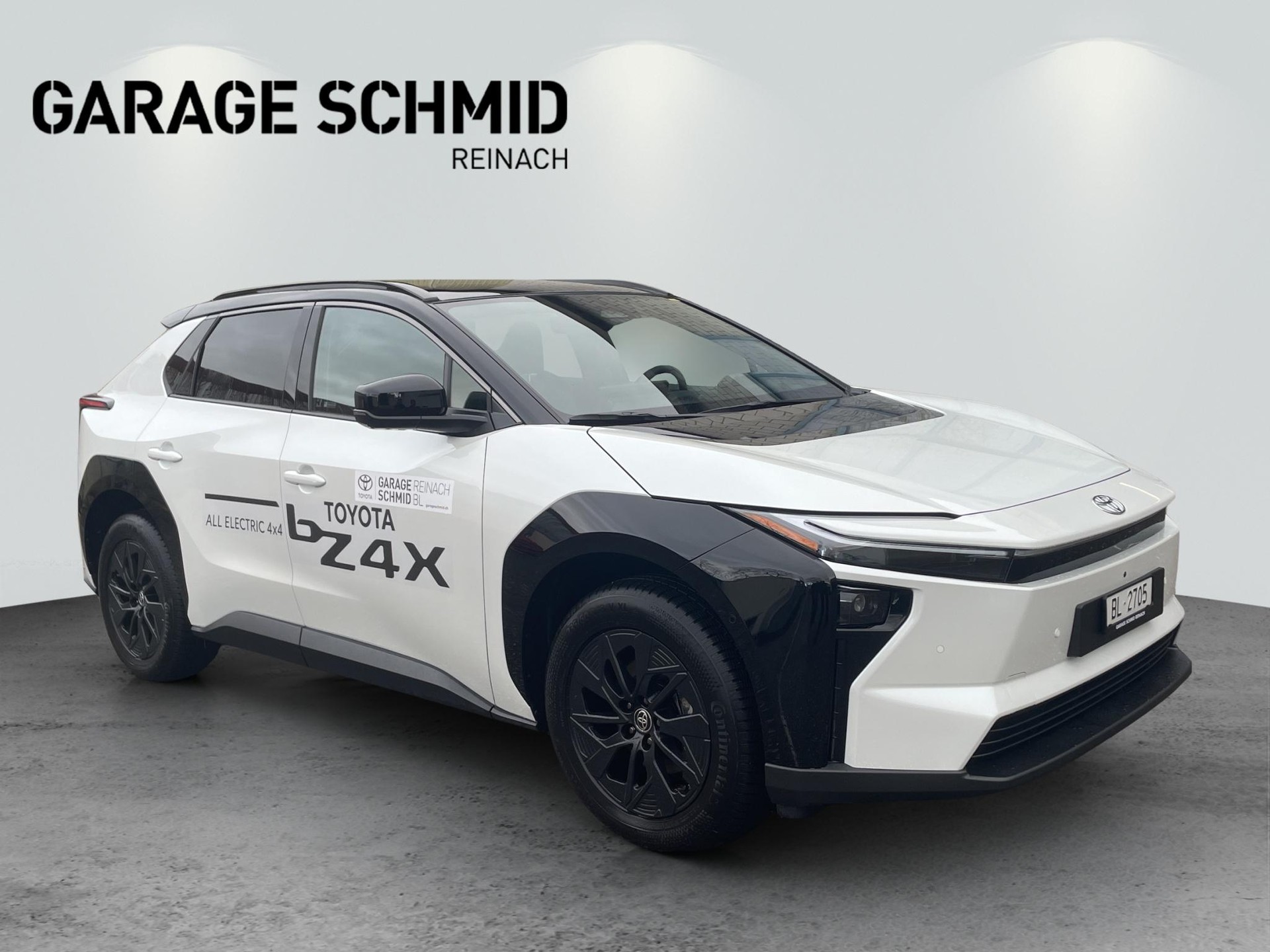 TOYOTA bZ4X Premium AWD-image-8