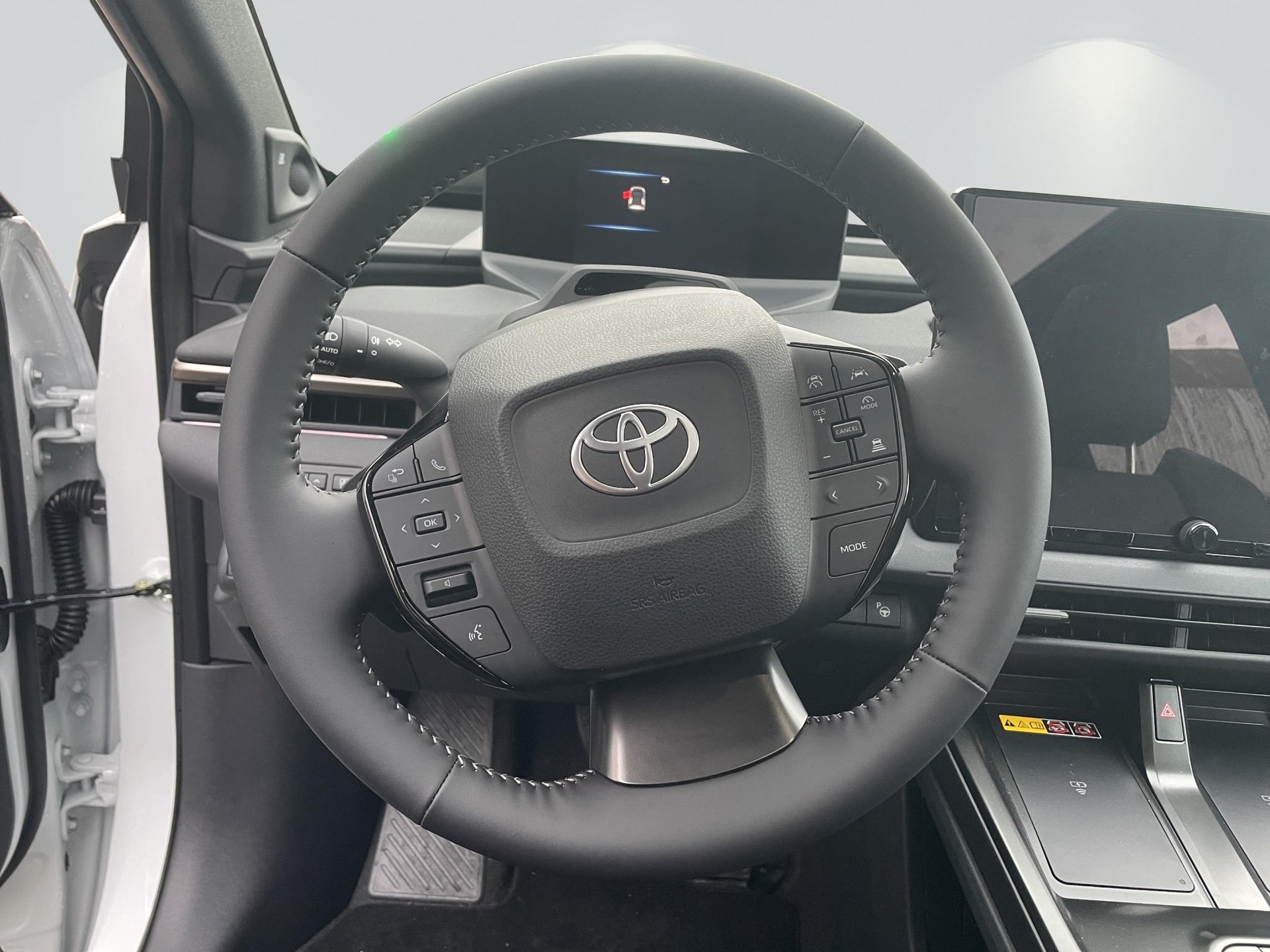 TOYOTA bZ4X Premium AWD-image-10
