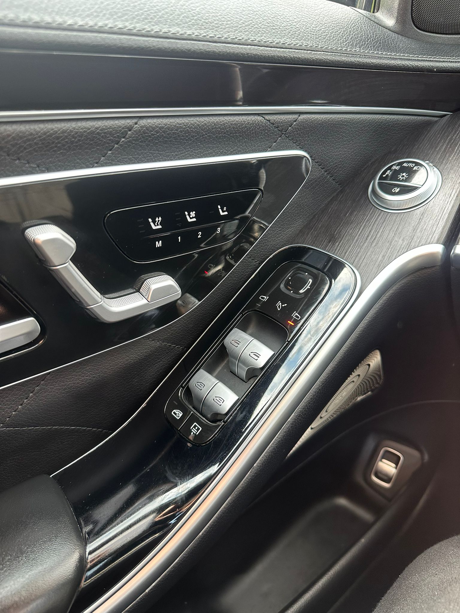 MERCEDES-BENZ S 400 d L MAYBACH-image-27