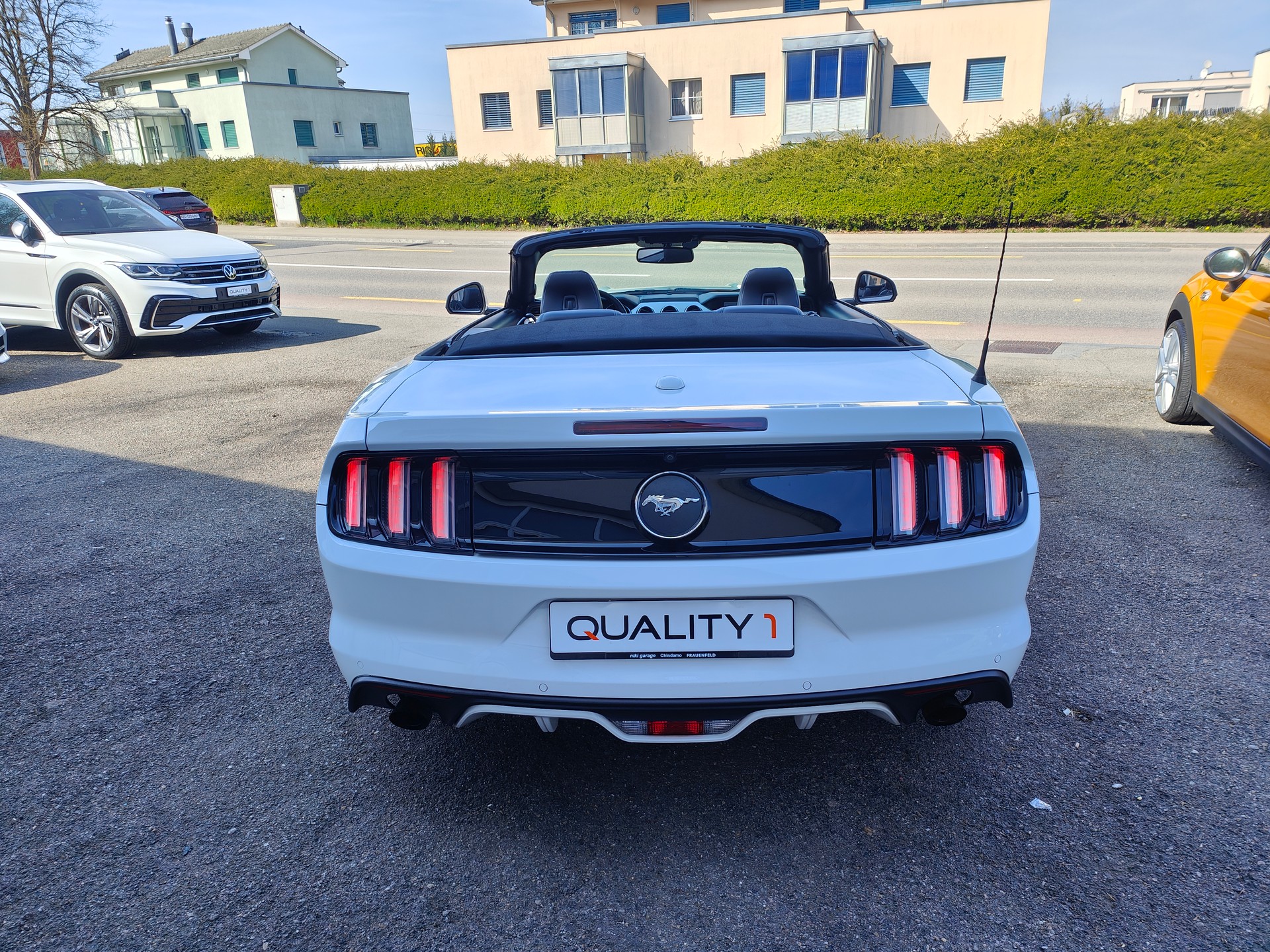 FORD Mustang Convertible 2.3-image-17