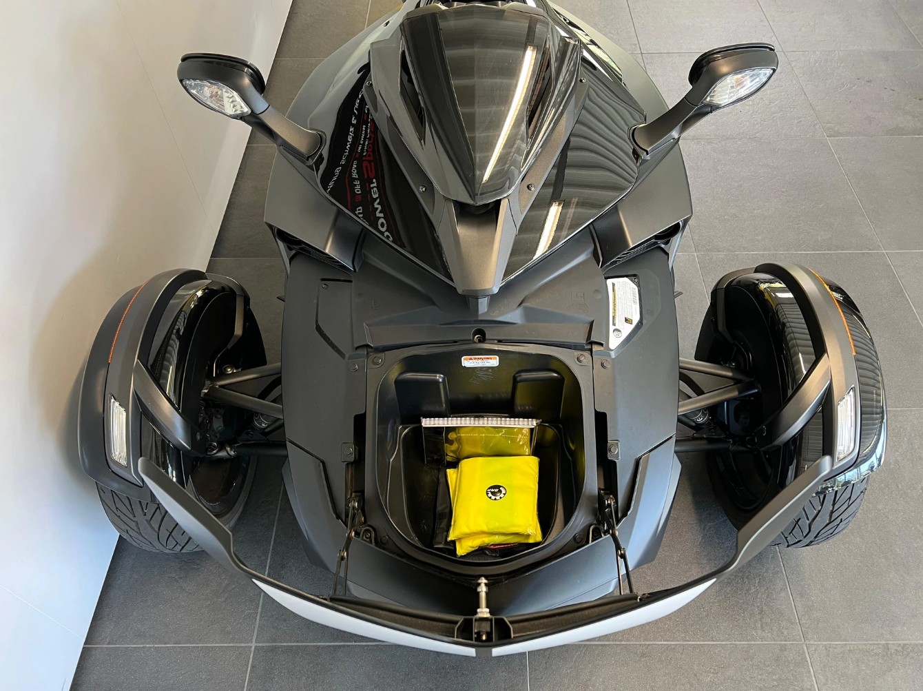 CAN-AM Spyder F3-S SE6-image-8