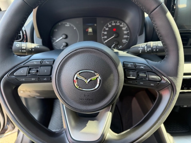 MAZDA 2 Hybrid Exclusive-Line-image-9