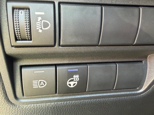 MAZDA 2 Hybrid Exclusive-Line-image-10