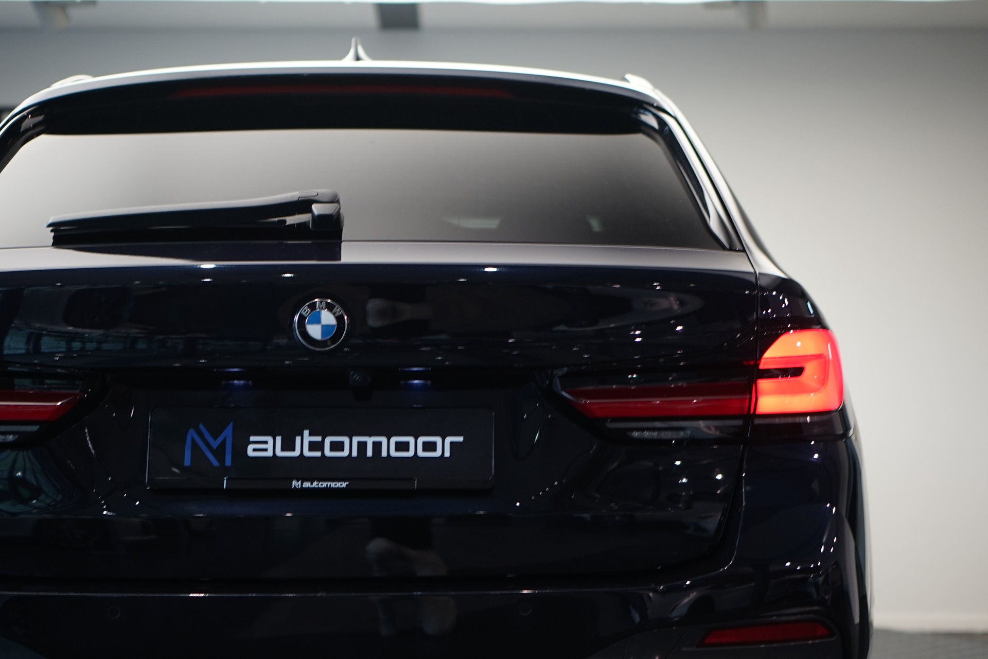 BMW 540d xDrive 48V Touring M Sport Steptronic *CH-Fahrzeug*-image-9