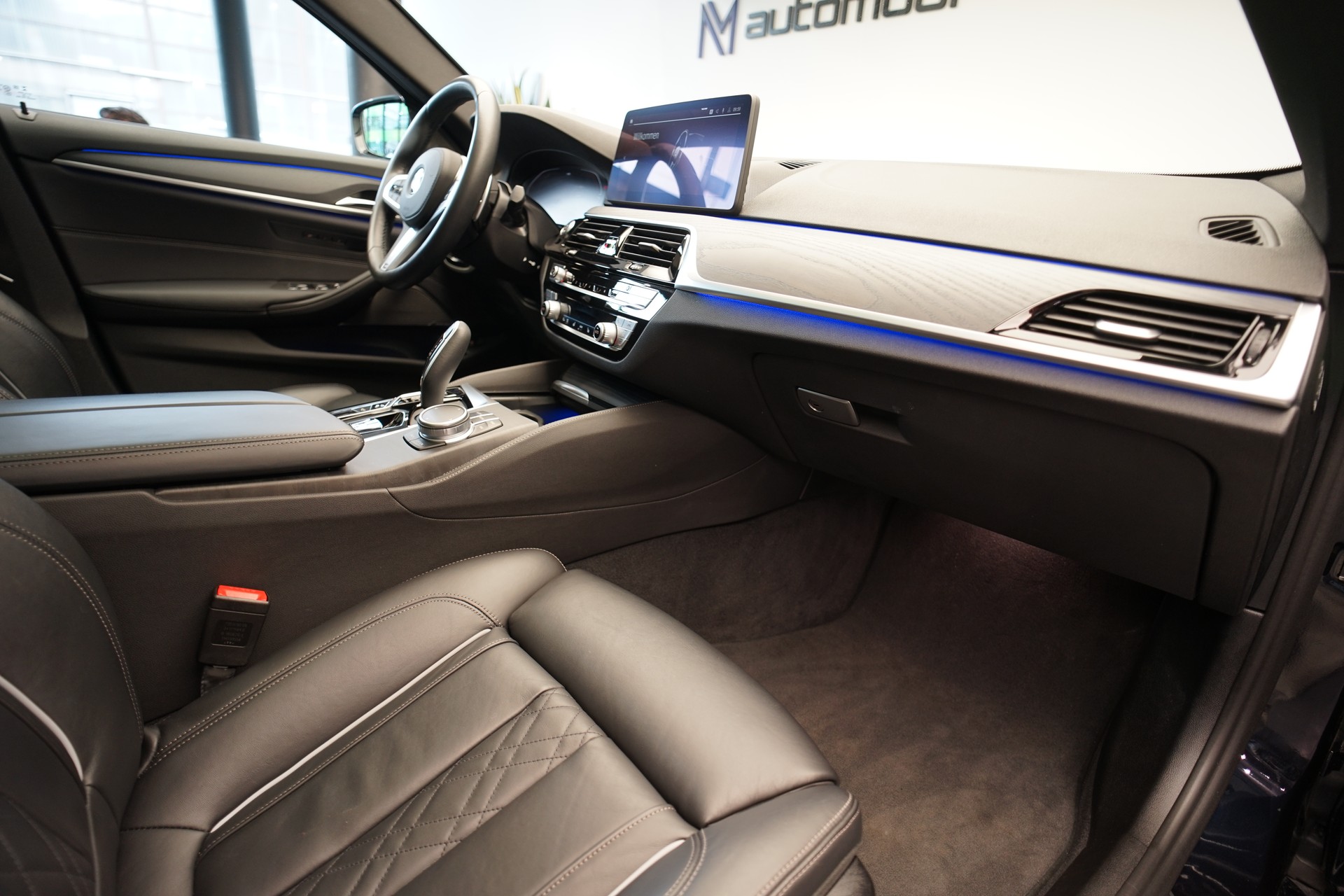 BMW 540d xDrive 48V Touring M Sport Steptronic *CH-Fahrzeug*-image-14