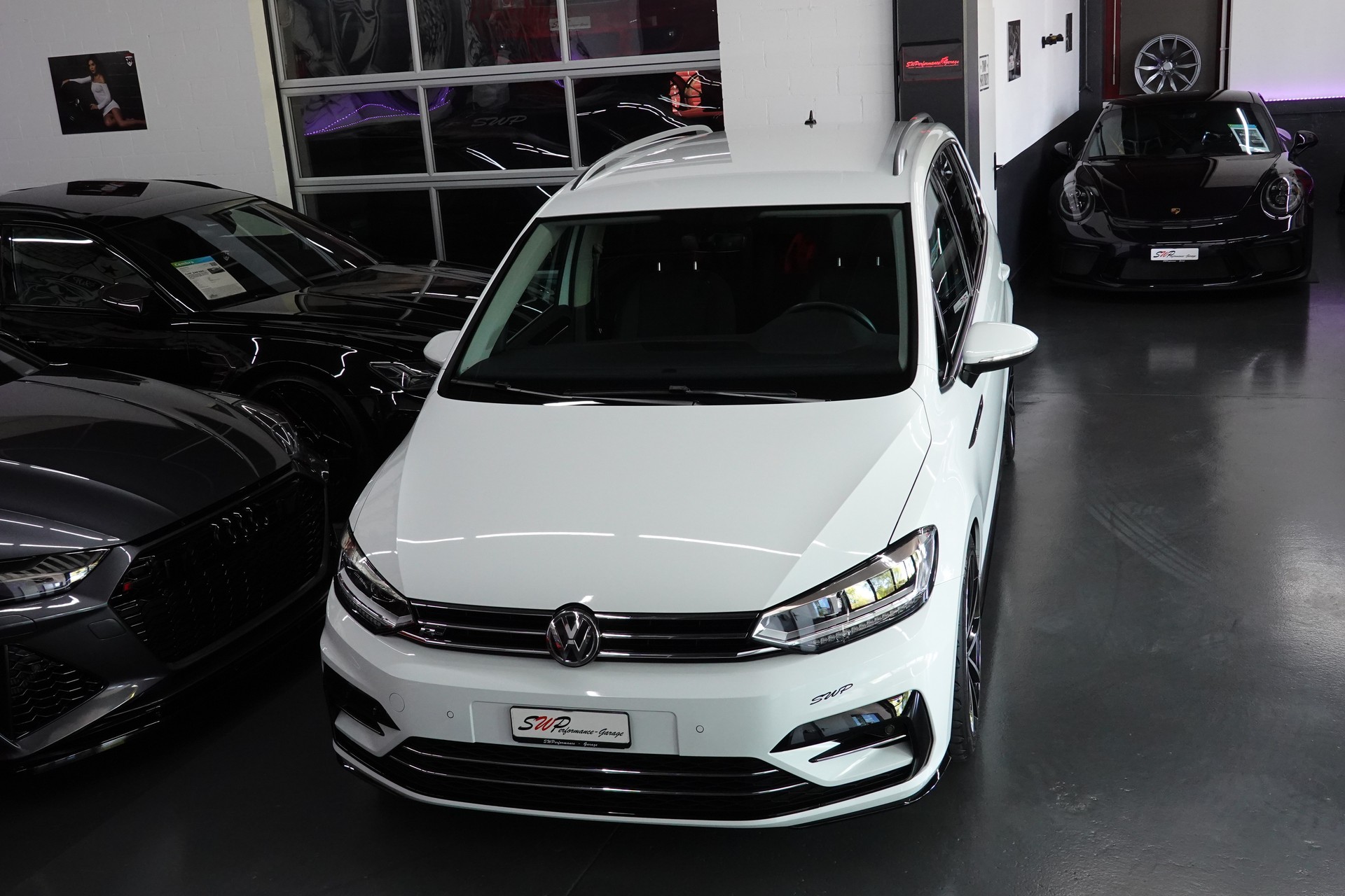 VW TOURAN 1.5 TSI EVO HIGHLINE DSG R-LINE 7-PLÄTZER-showroom-element-3