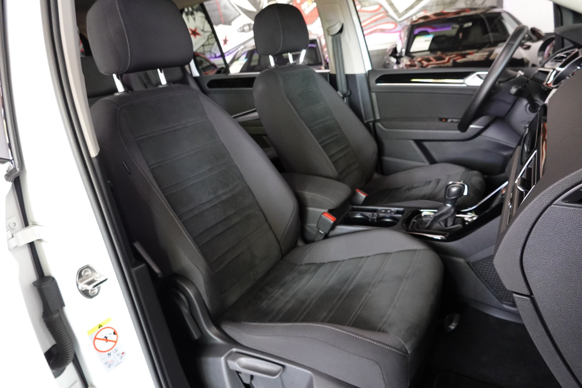VW TOURAN 1.5 TSI EVO HIGHLINE DSG R-LINE 7-PLÄTZER-image-40