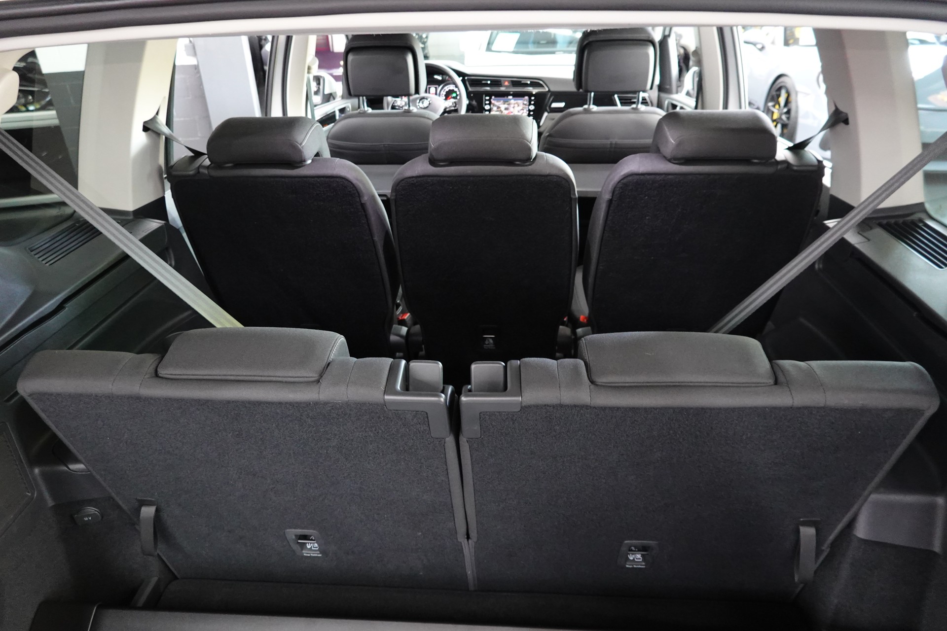 VW TOURAN 1.5 TSI EVO HIGHLINE DSG R-LINE 7-PLÄTZER-image-37
