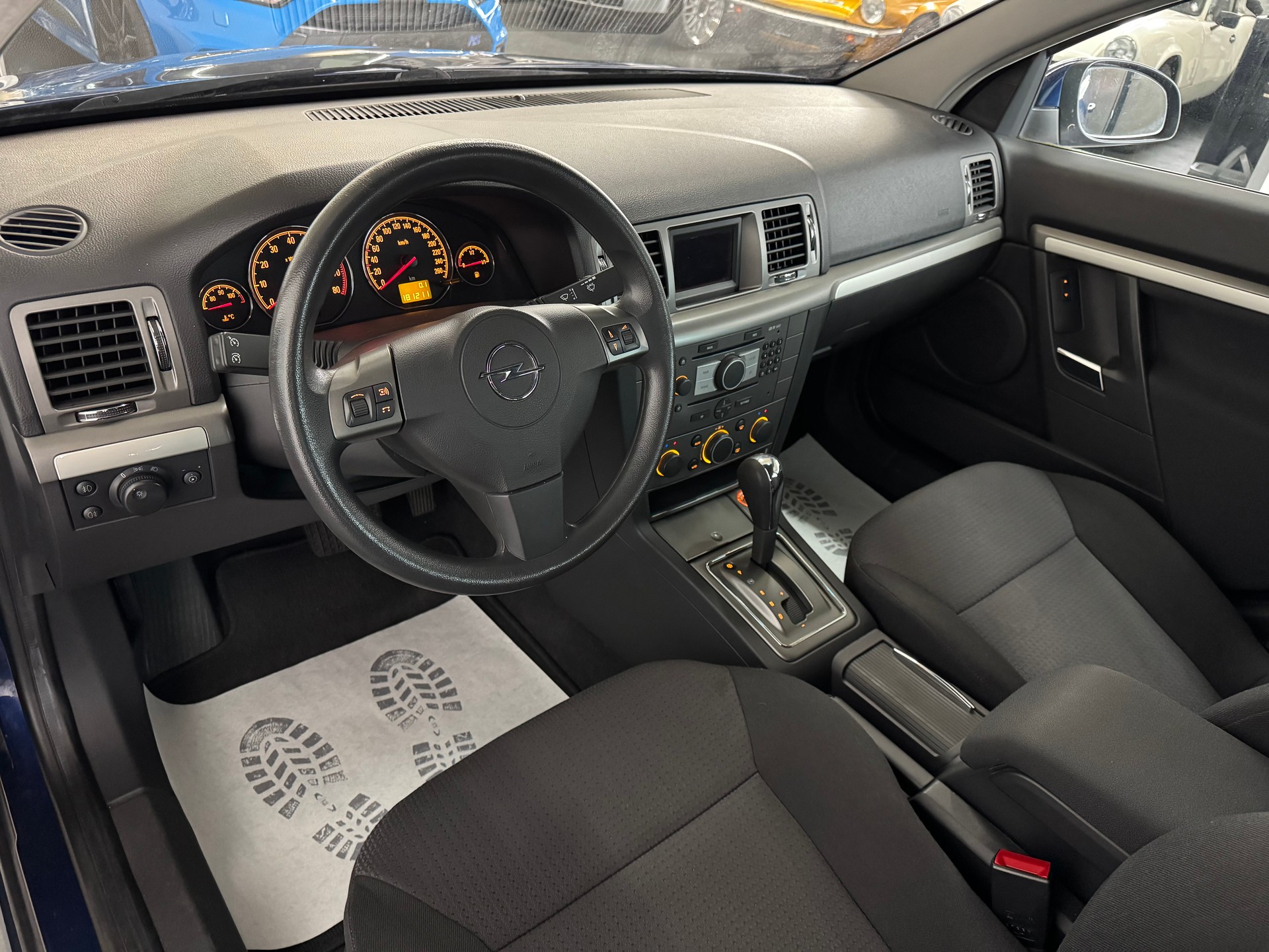 OPEL Signum 2.2 Diamond Automatic-image-12