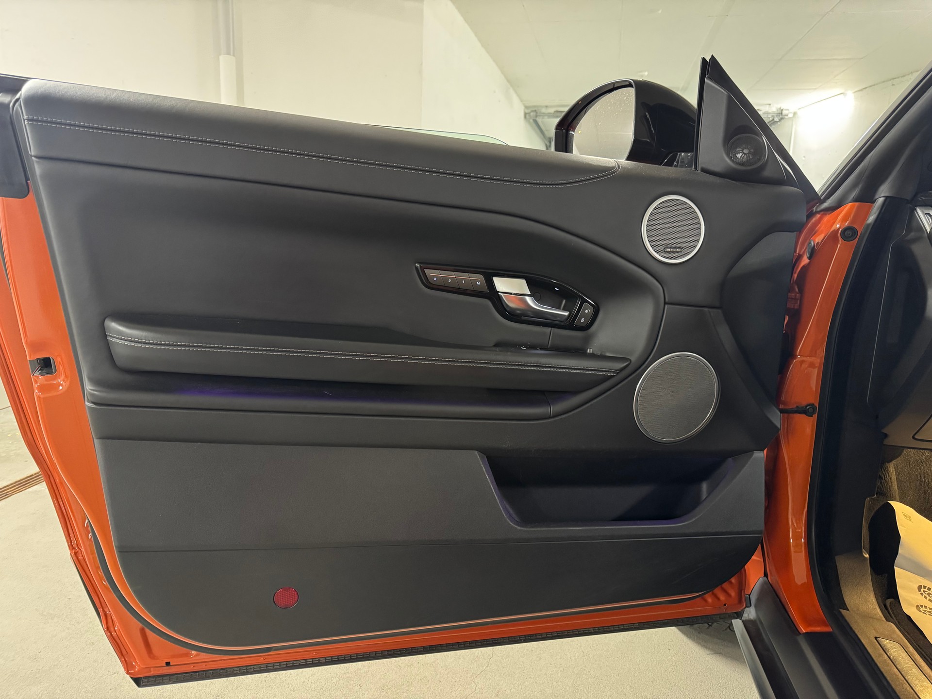 LAND ROVER Range Rover Evoque Convert. 2.0Si4 HSE Dynamic AT9-image-8