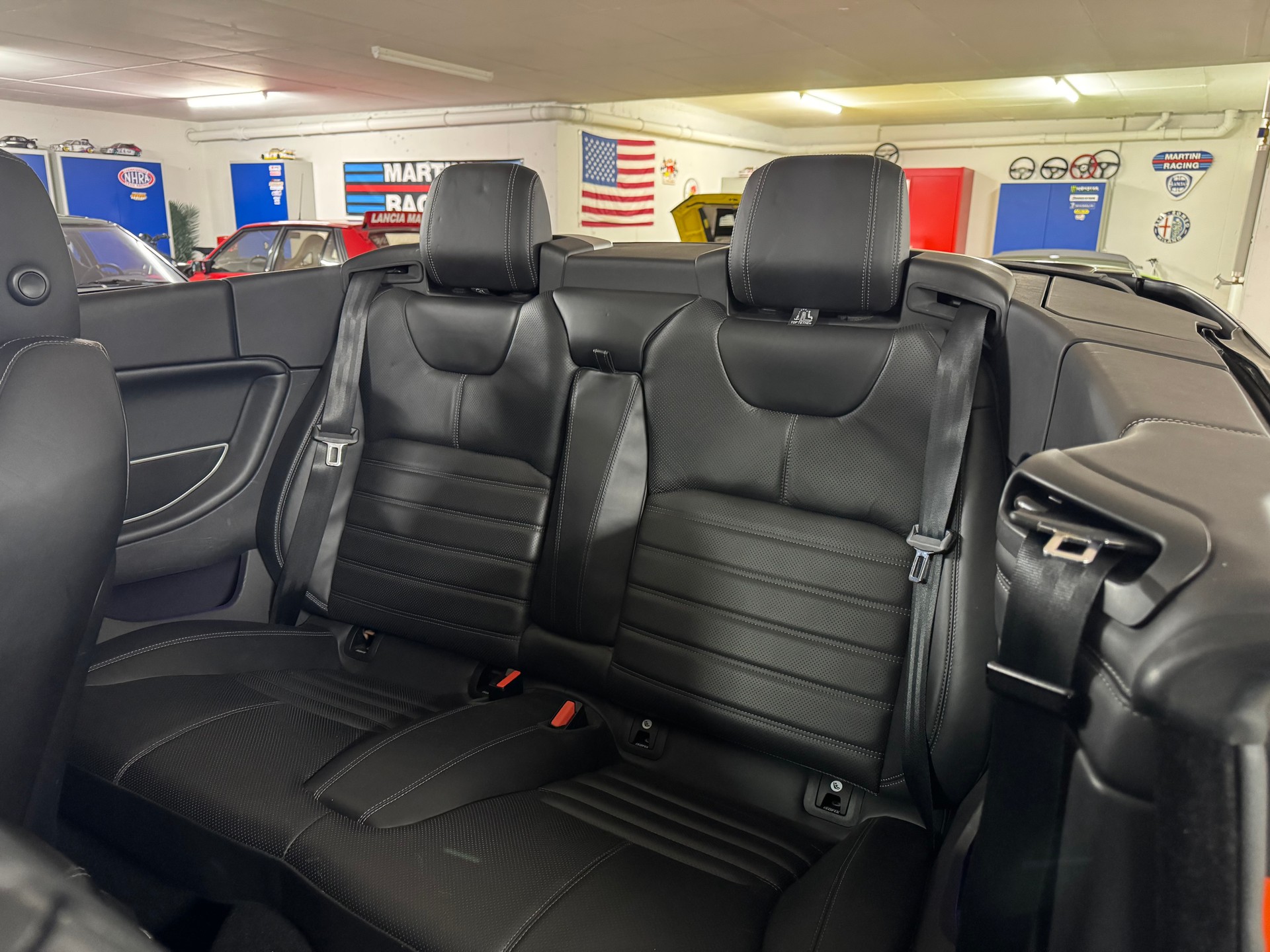 LAND ROVER Range Rover Evoque Convert. 2.0Si4 HSE Dynamic AT9-image-13