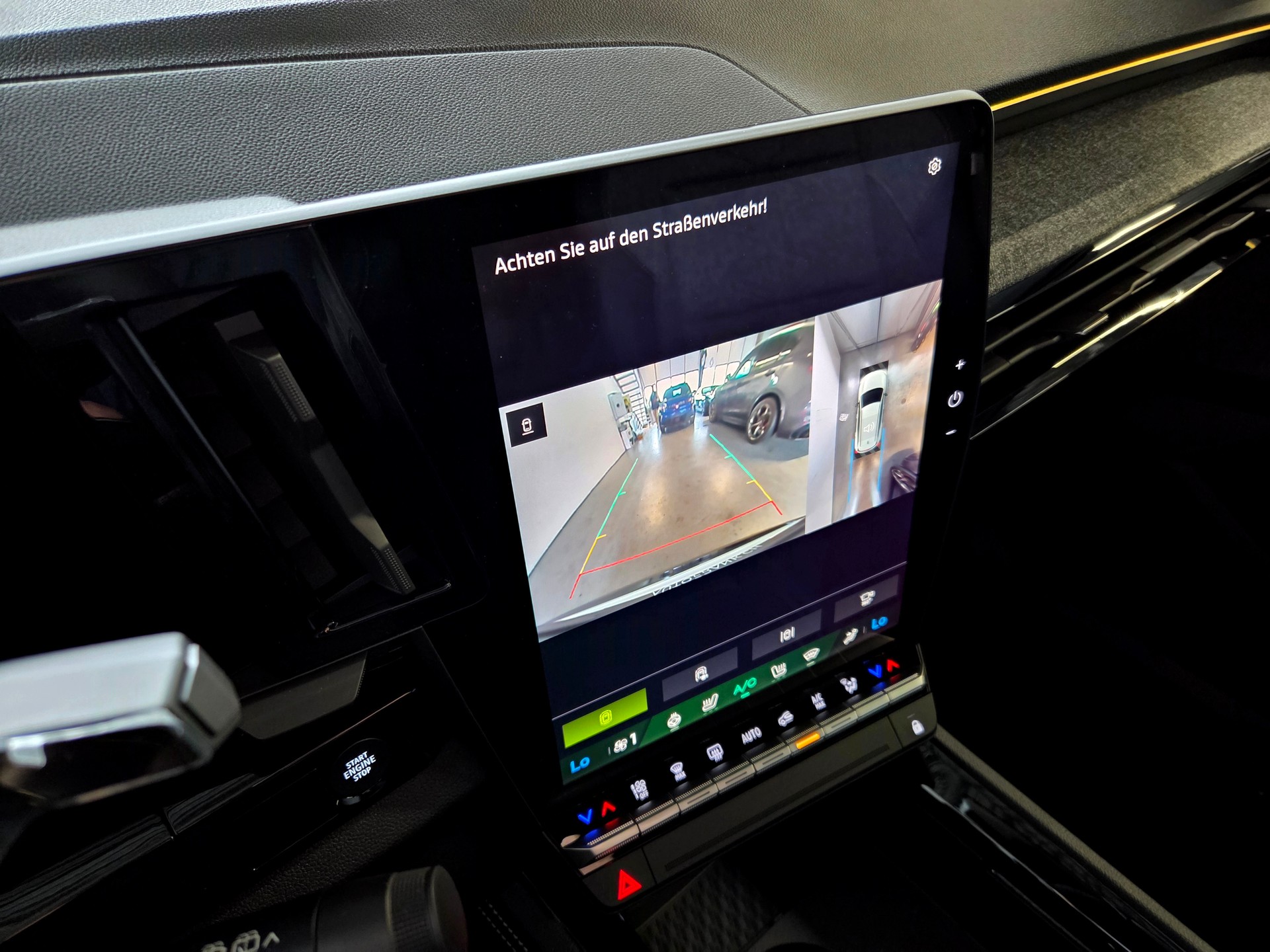 RENAULT Espace 1.2 E-Tech techno 7P-image-7