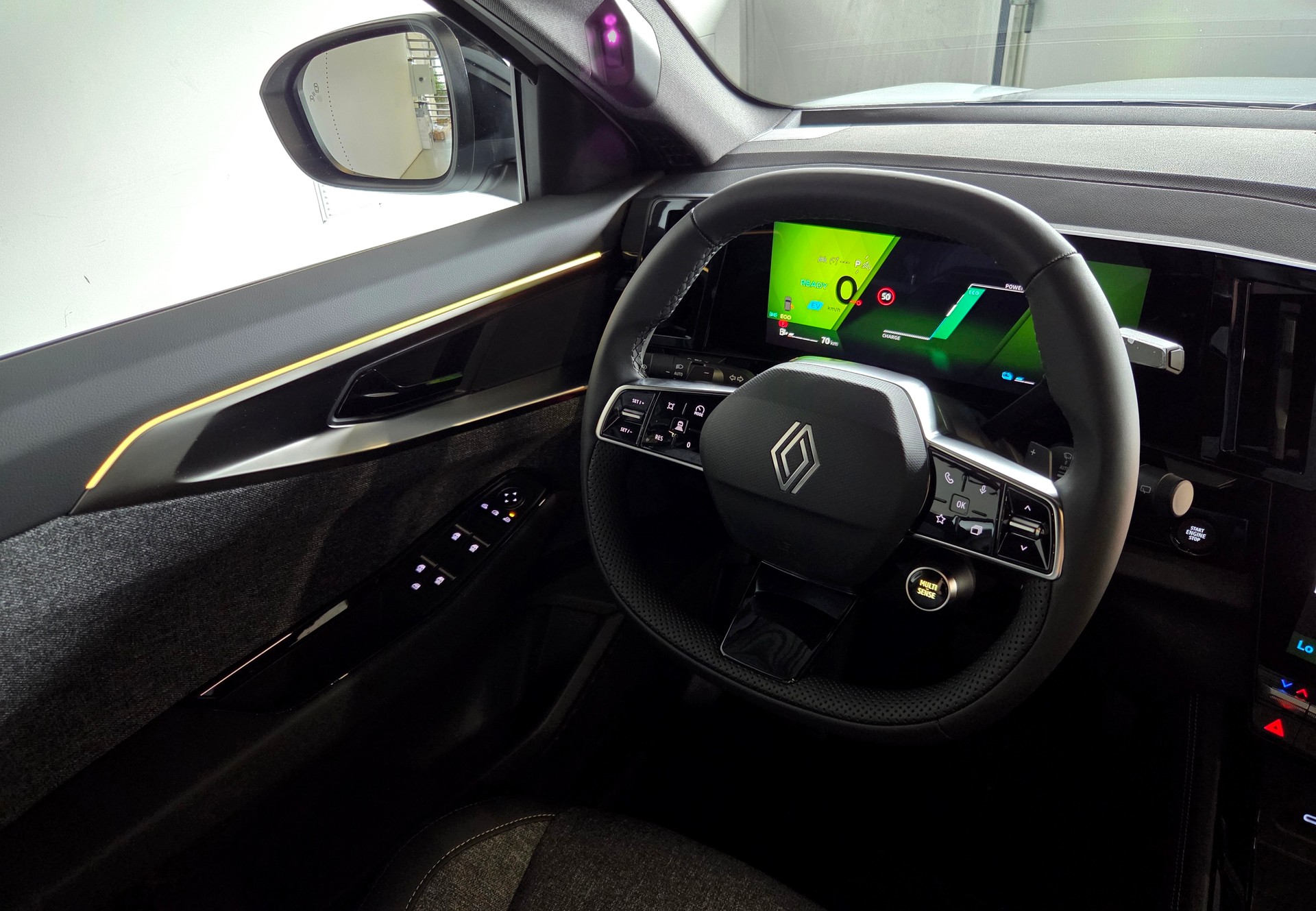 RENAULT Espace 1.2 E-Tech techno 7P-image-6