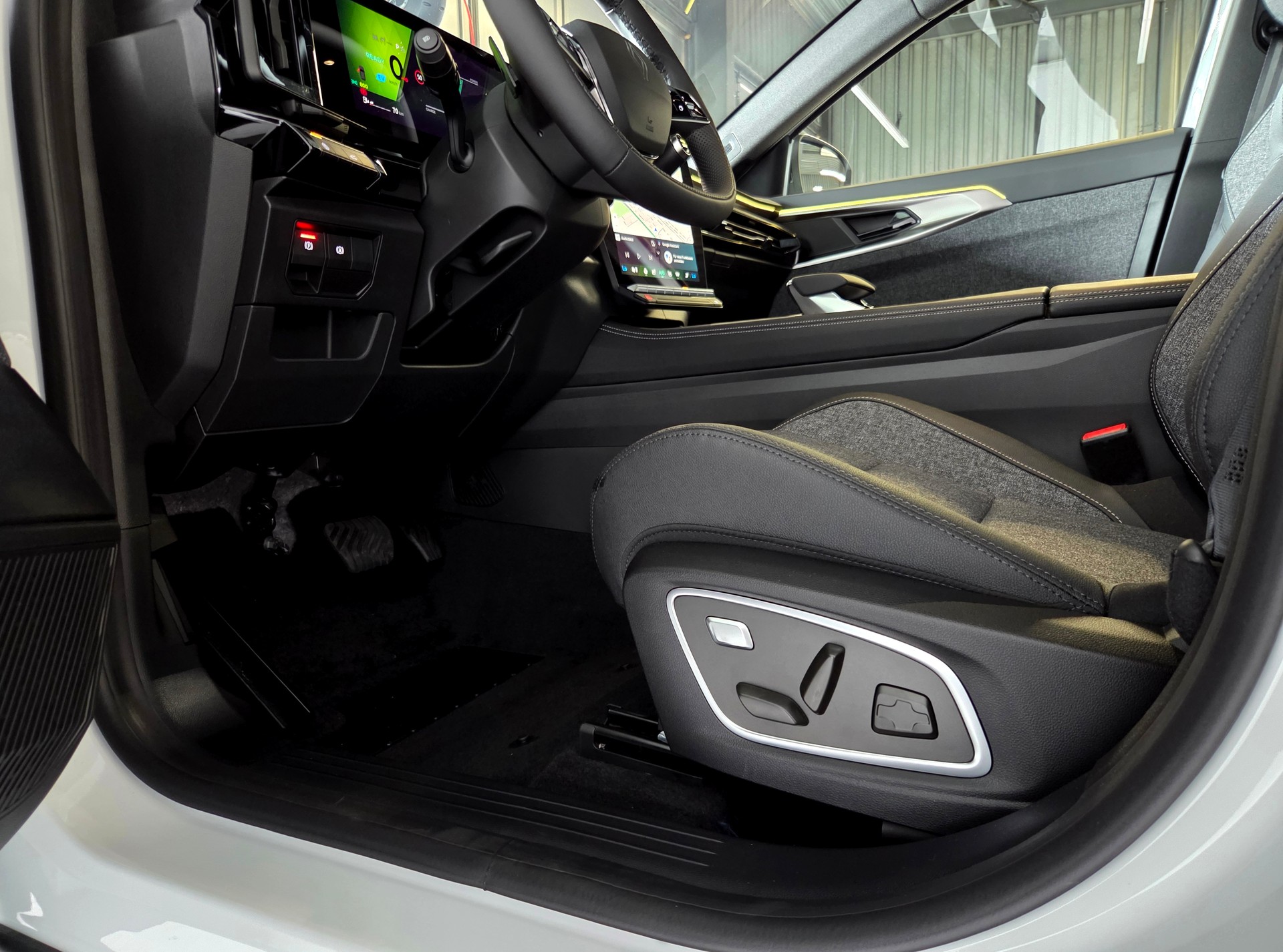 RENAULT Espace 1.2 E-Tech techno 7P-image-15