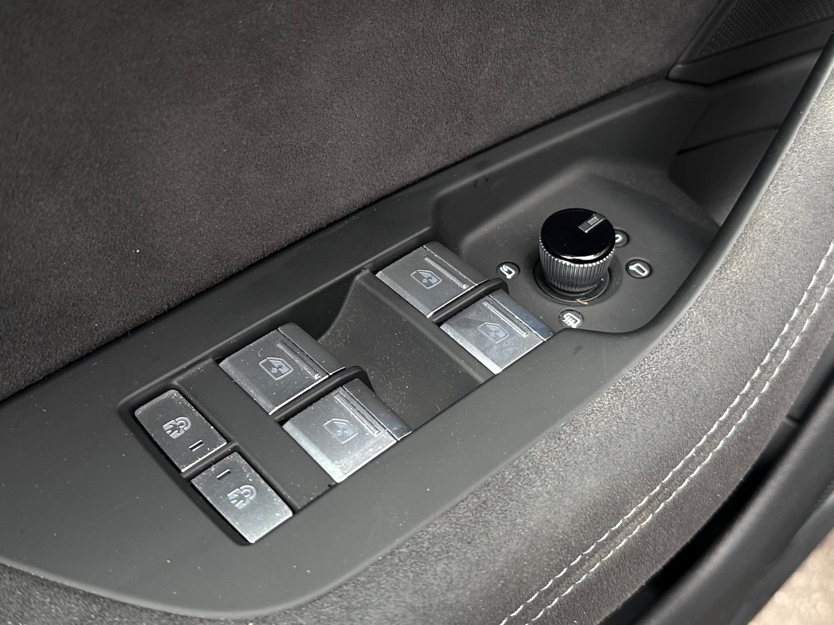AUDI RS6 Avant 4.0 TFSI V8 Performance quattro-image-12