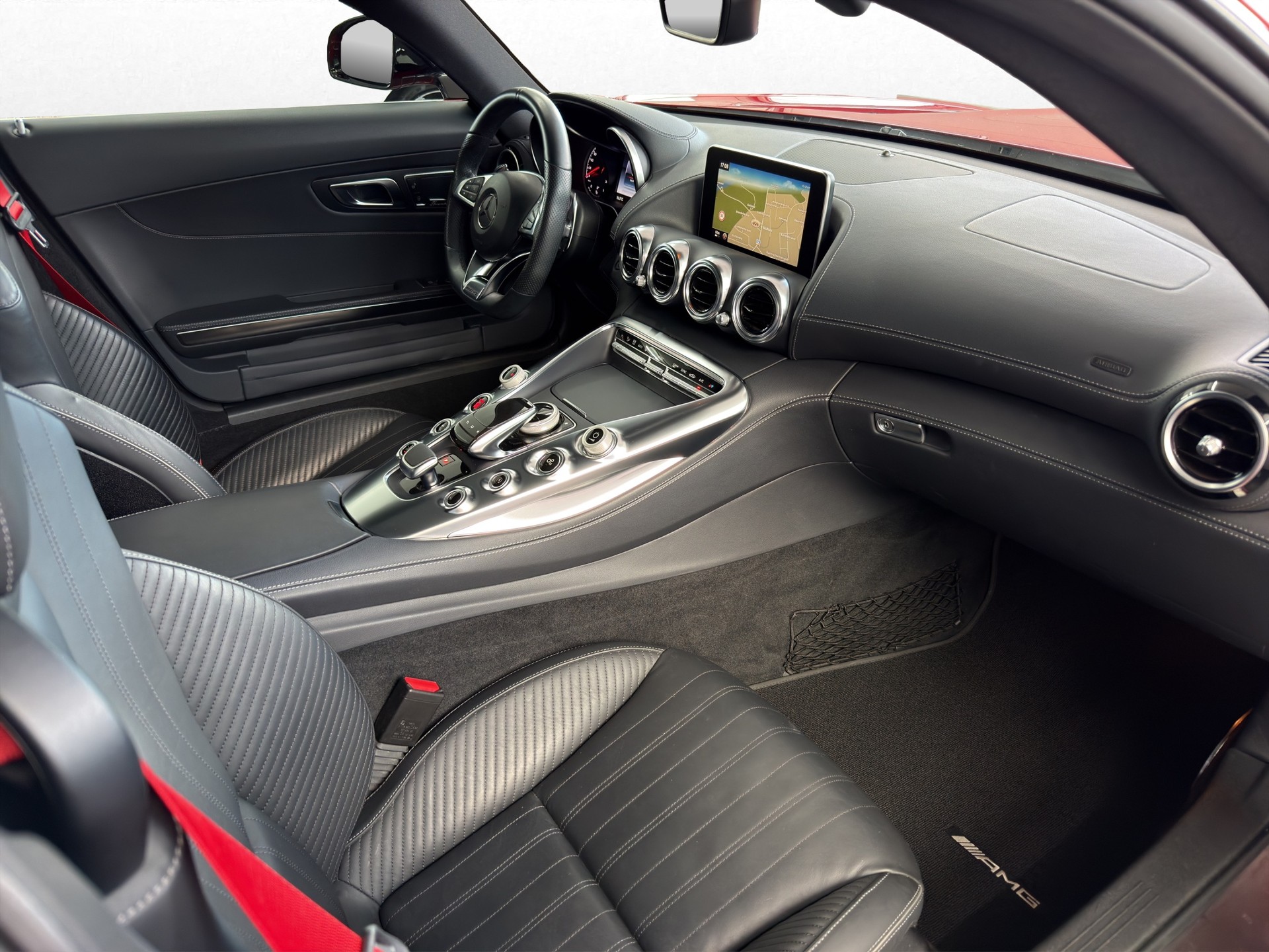 MERCEDES-BENZ AMG GT Speedshift DCT-image-19