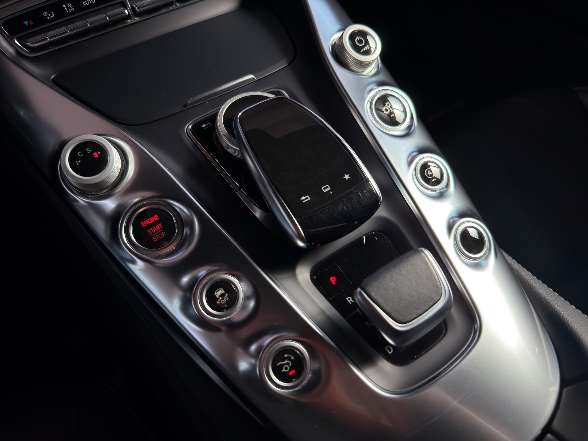 MERCEDES-BENZ AMG GT Speedshift DCT-image-13
