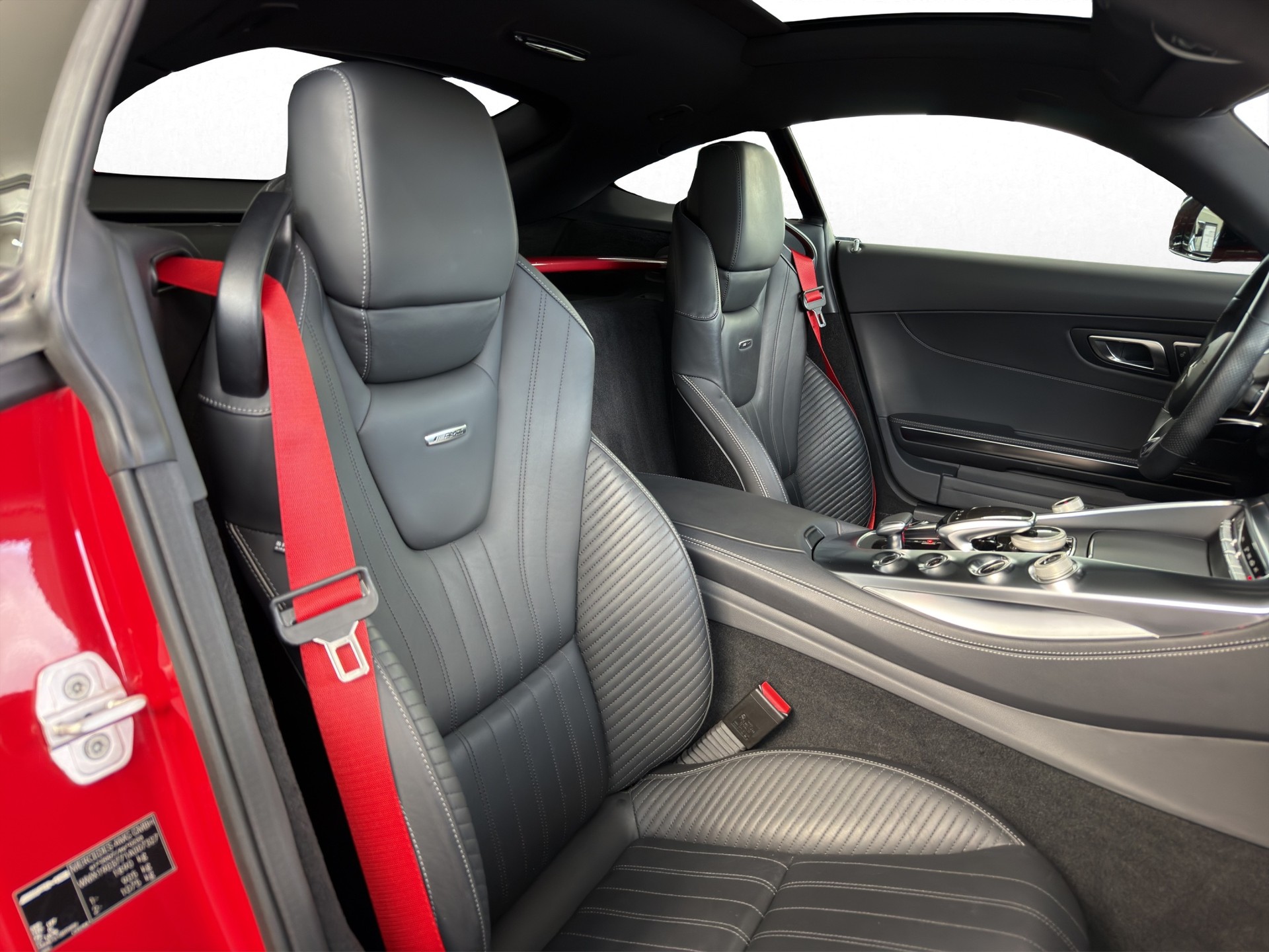 MERCEDES-BENZ AMG GT Speedshift DCT-image-18