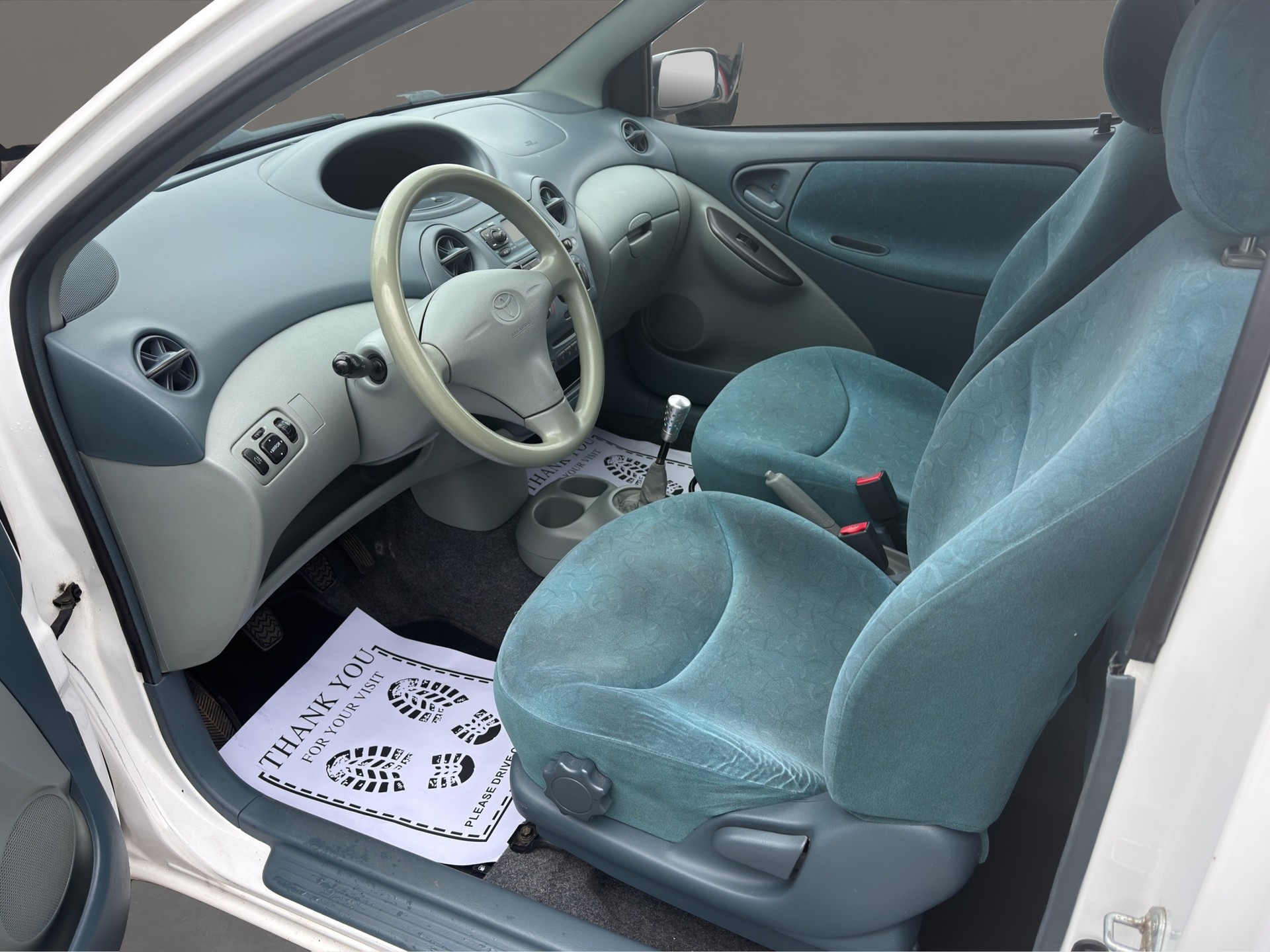 TOYOTA Yaris 1.3 Linea Luna-image-10