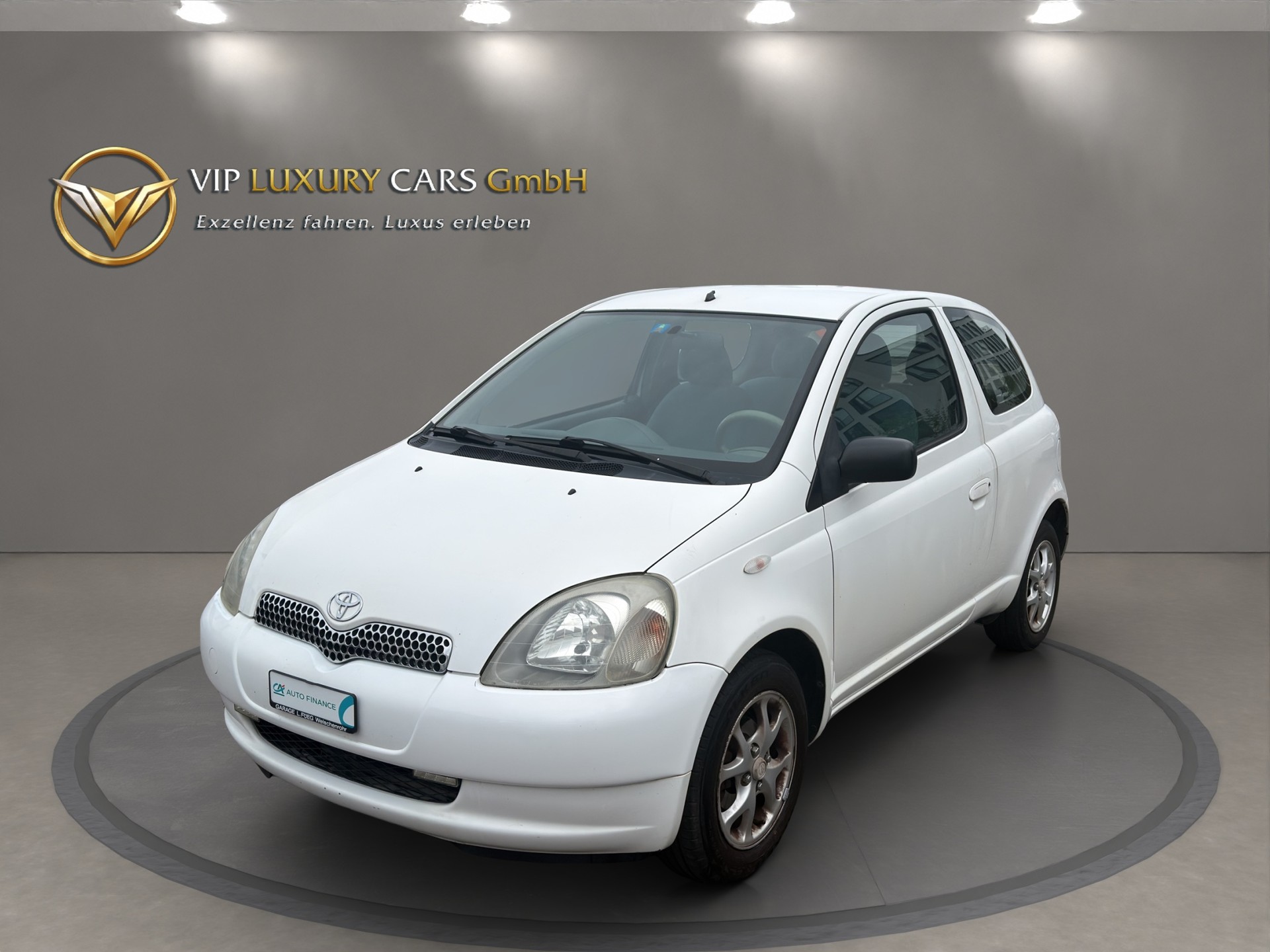 TOYOTA Yaris 1.3 Linea Luna-showroom-element-1