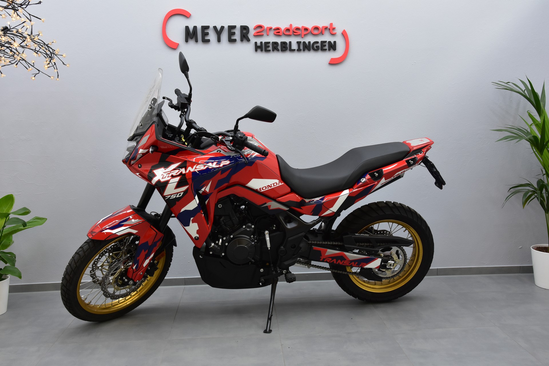 HONDA XL 750 Transalp-image-12