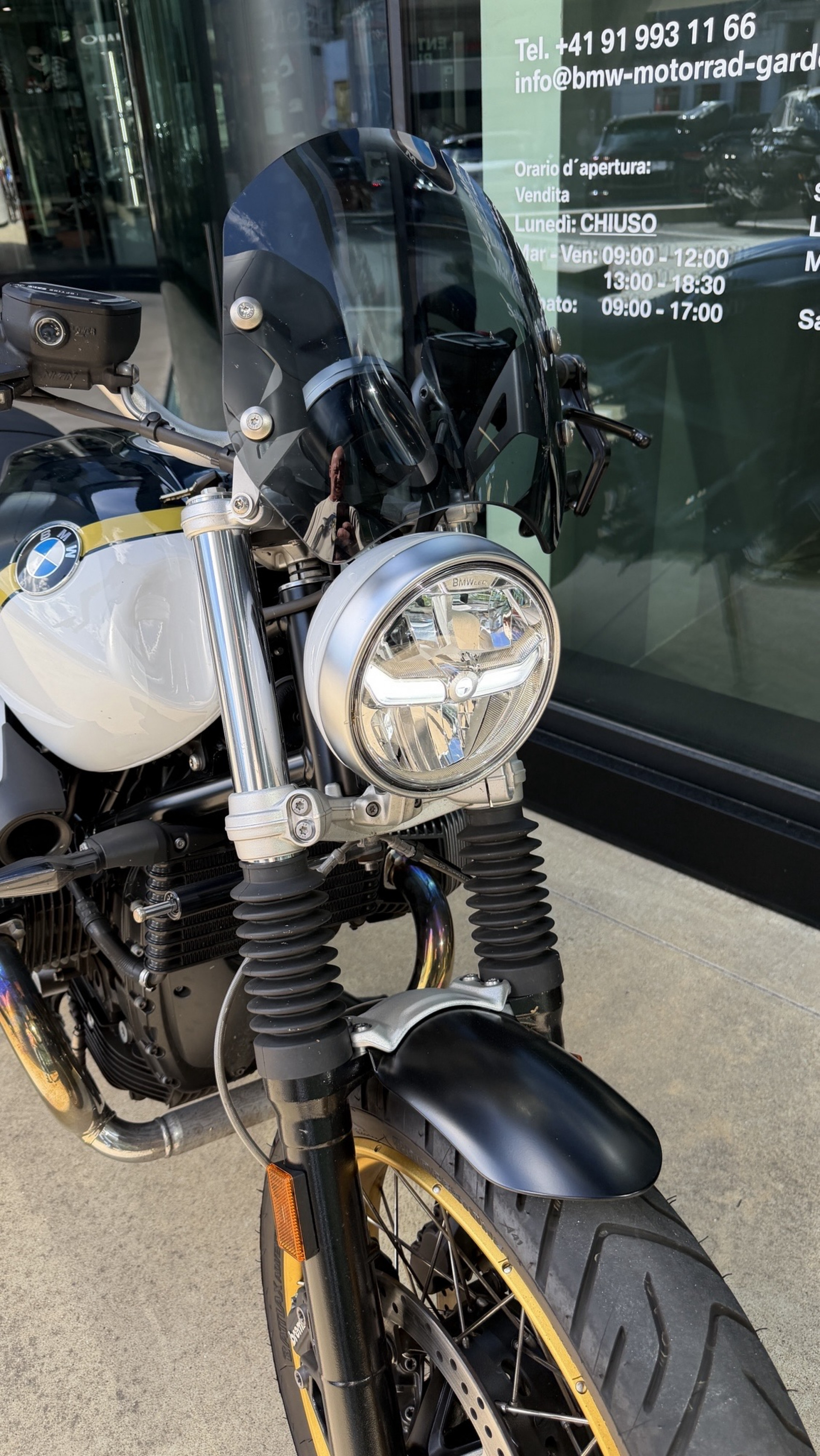 BMW R nineT Scrambler-showroom-element-3