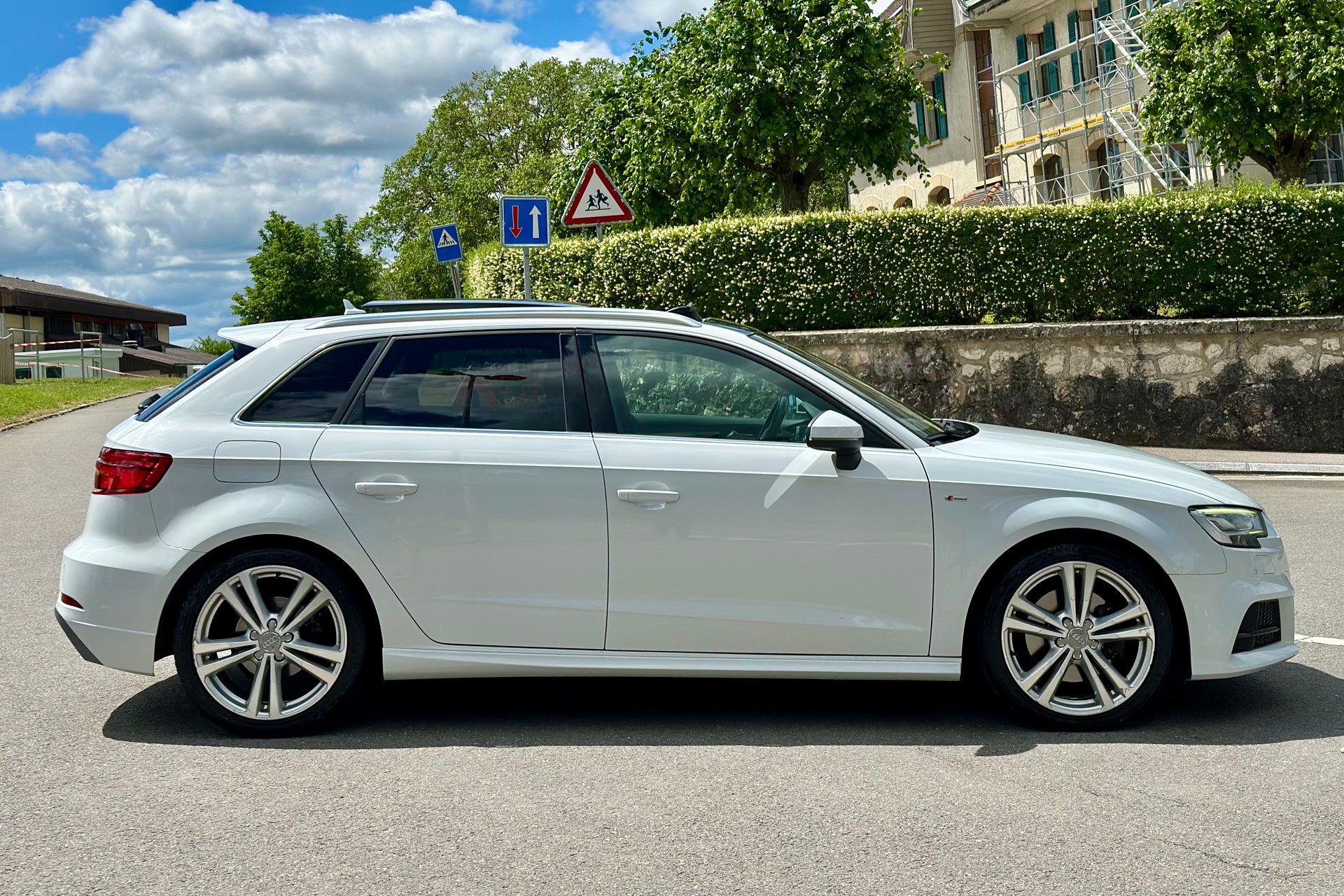 AUDI A3 Sportback 2.0 TFSI quattro S-tronic S-line-image-6
