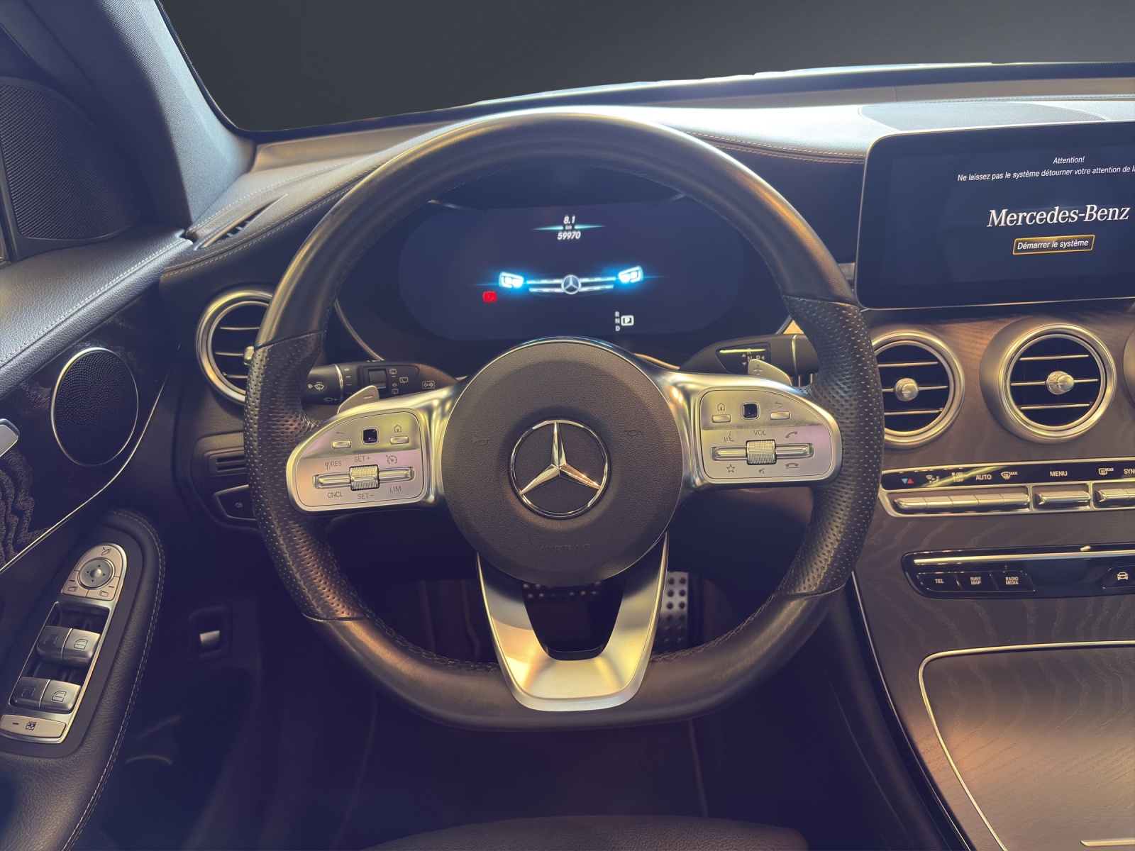 MERCEDES-BENZ GLC 200 AMG Line 4Matic-image-12