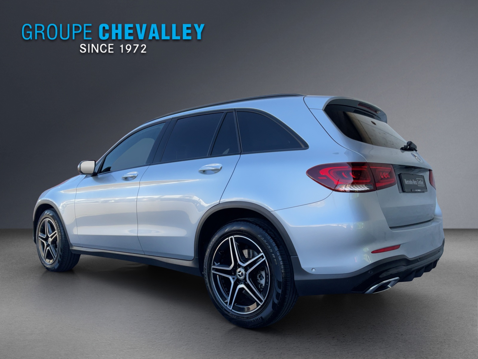 MERCEDES-BENZ GLC 200 AMG Line 4Matic-showroom-element-3