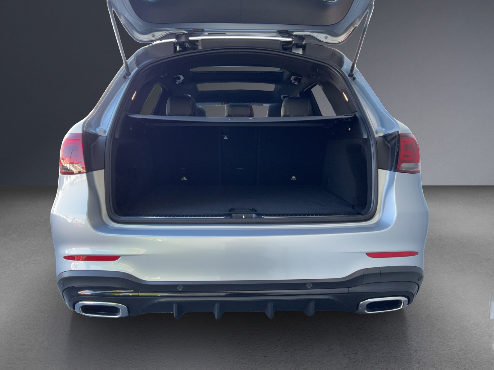 MERCEDES-BENZ GLC 200 AMG Line 4Matic-image-16