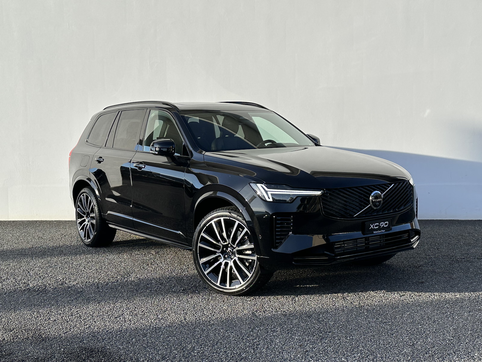 VOLVO XC90 2.0 T8 TE Ultra Dark eAWD-image-4