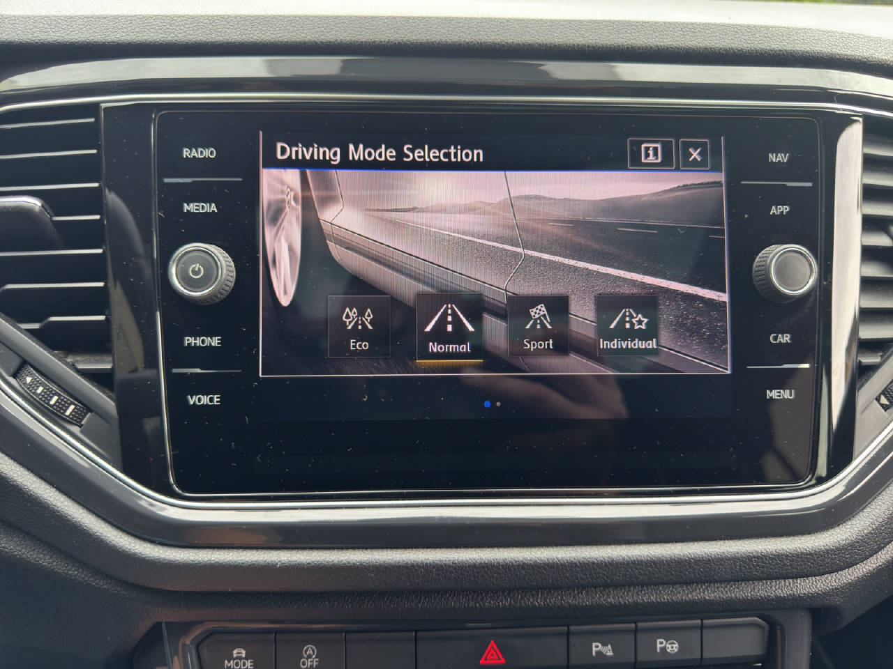 VW T-Roc 1.5 TSI R-Line DSG-image-16